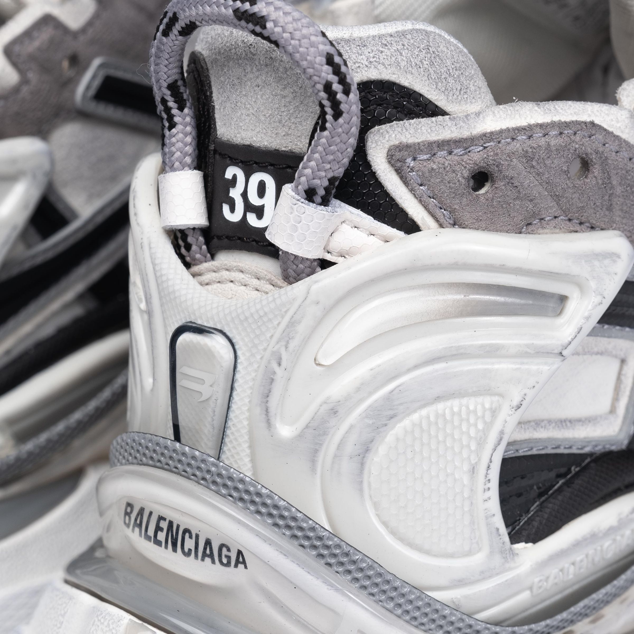 Кроссовки Balenciaga Runner Sneaker серые