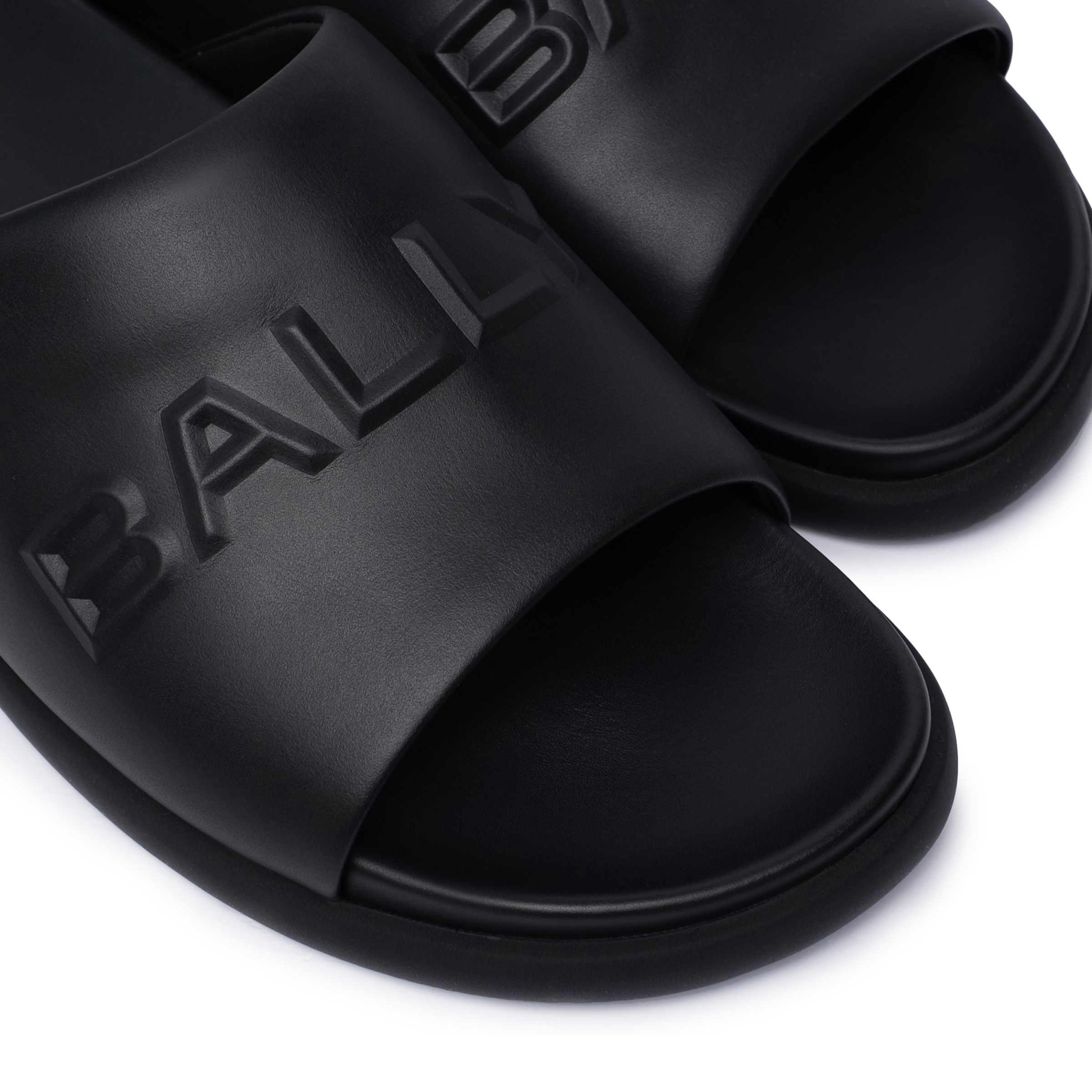 Шльопанці Bally чорні