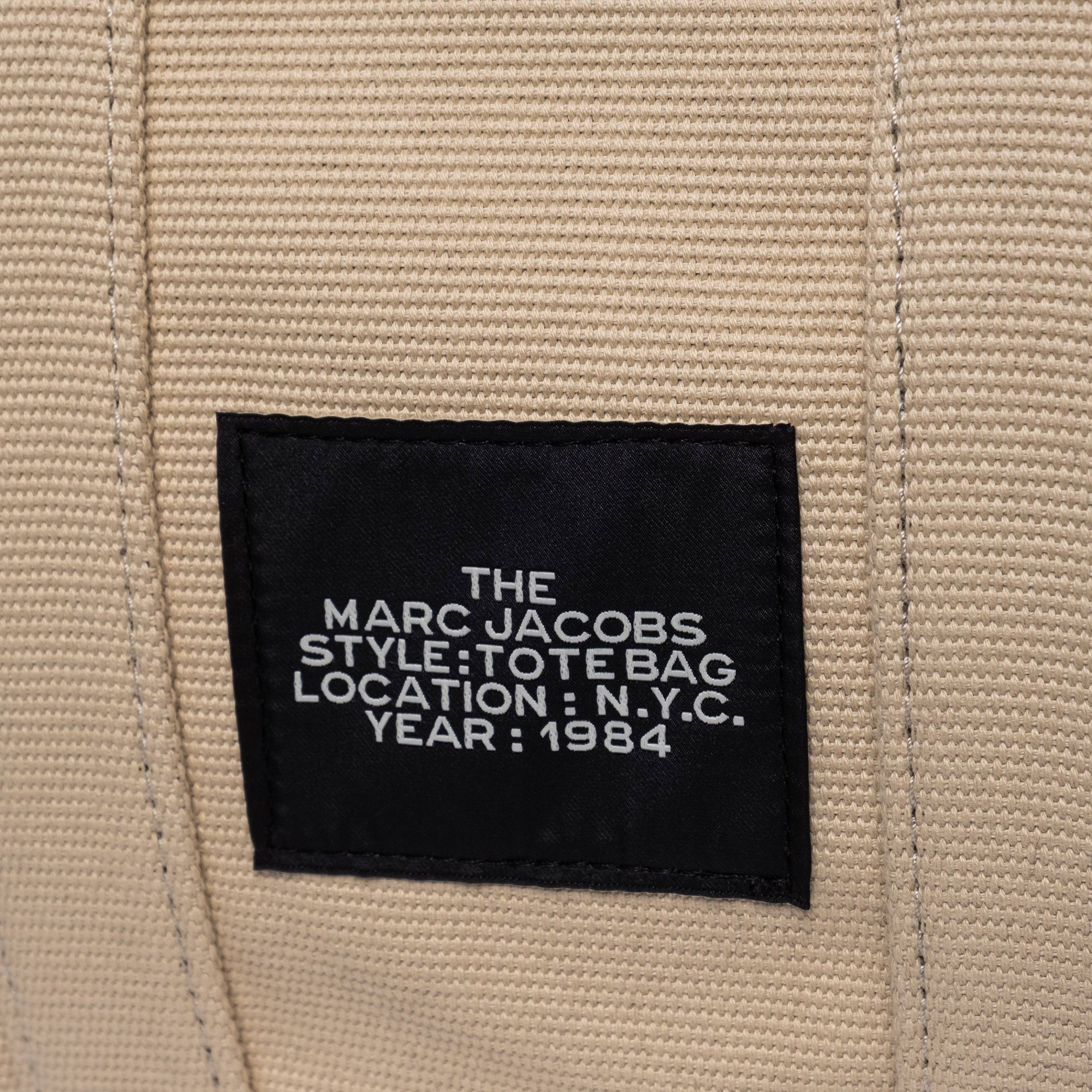 Сумка Marc Jacobs The Tote Bag бежевая