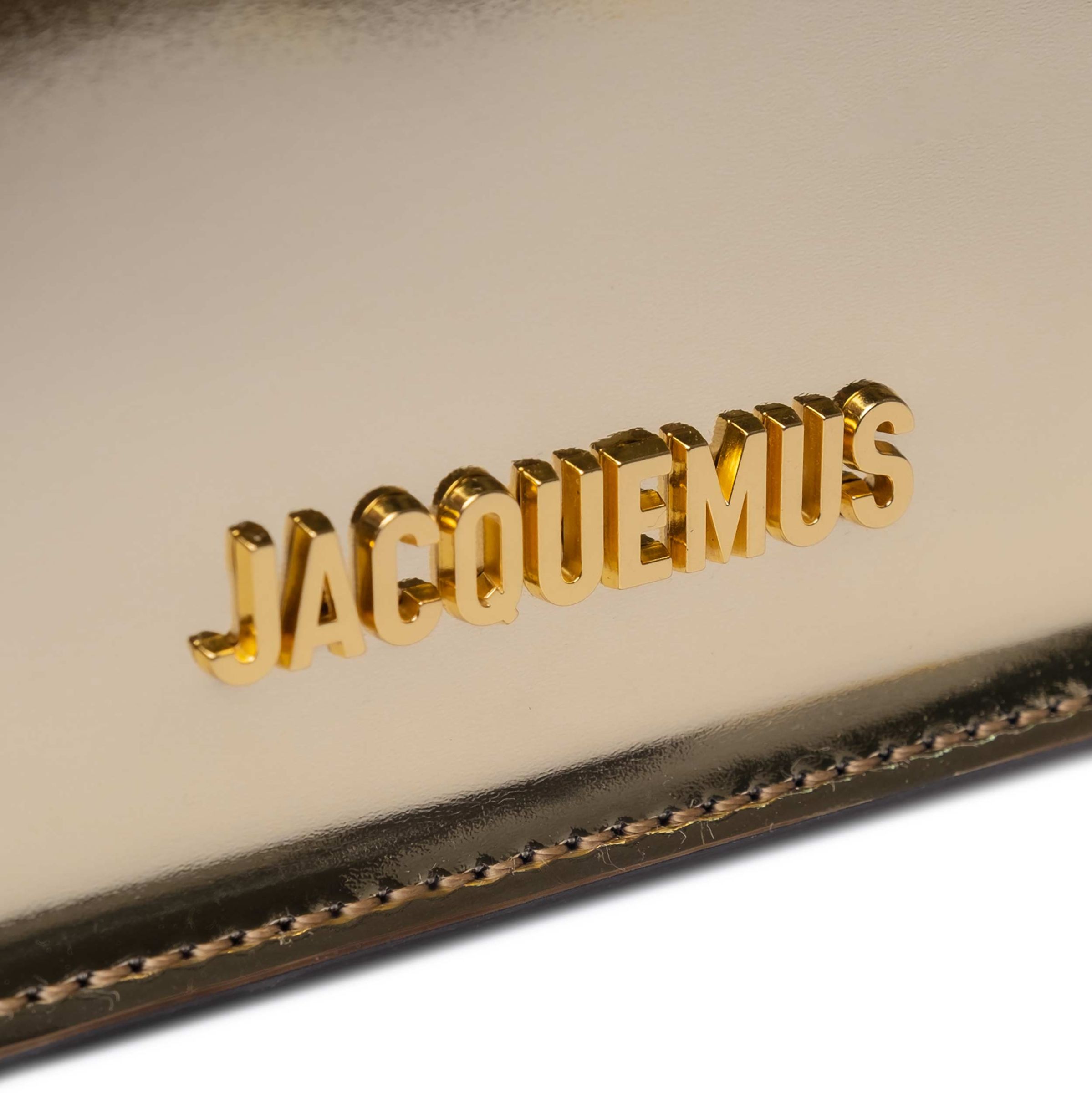 Сумка Jacquemus The small Rond Carré clut золотая