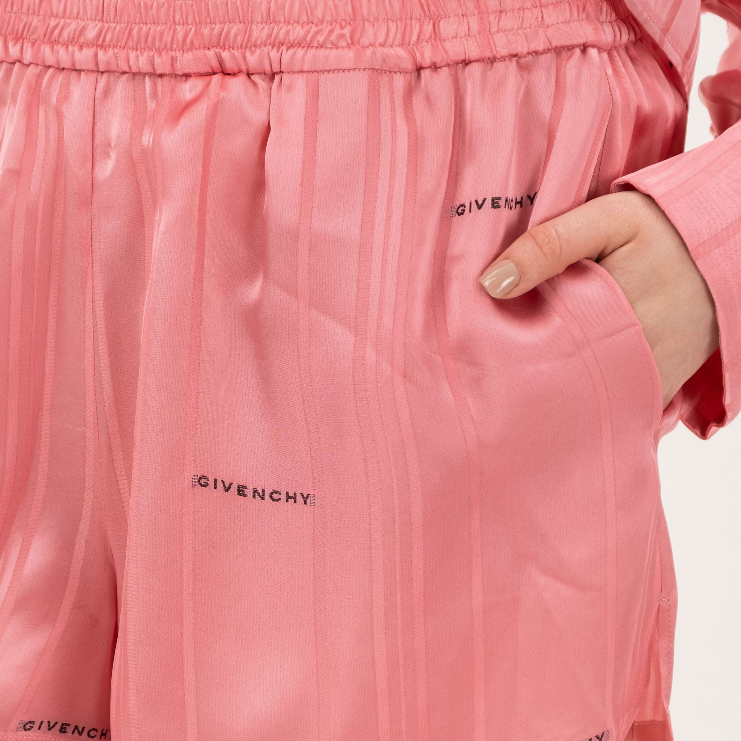 Костюм Givenchy рожевий