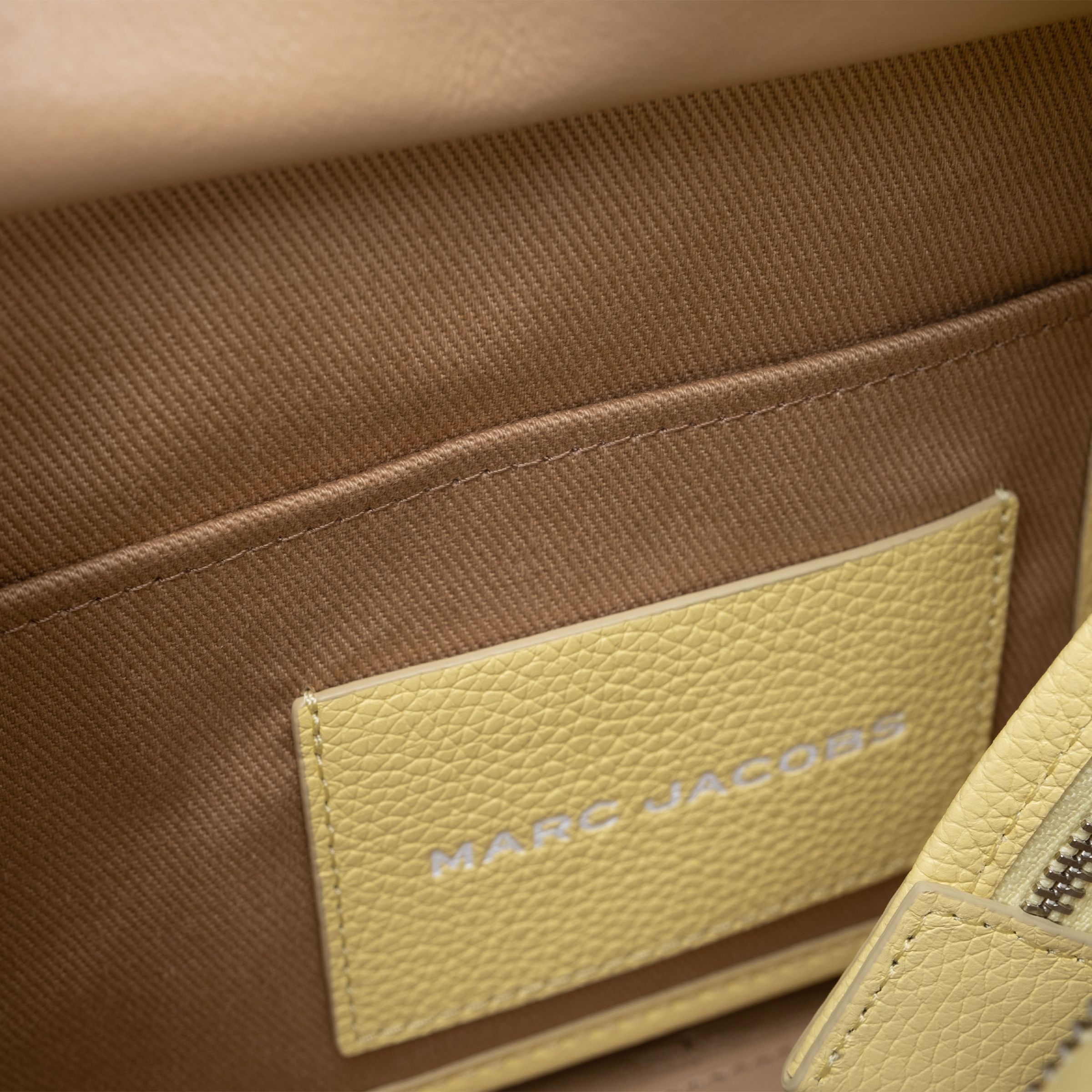 Сумка Marc Jacobs Mini Tote Bag желтая