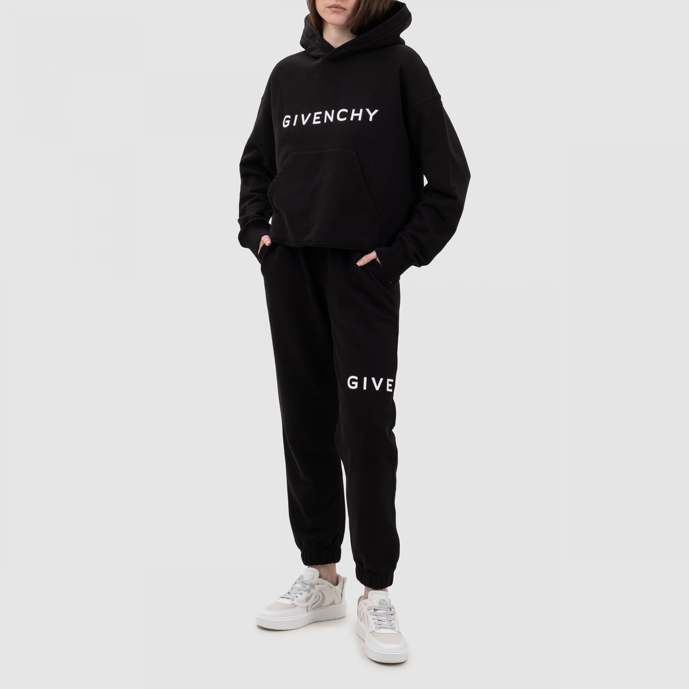 Костюм Givenchy черный