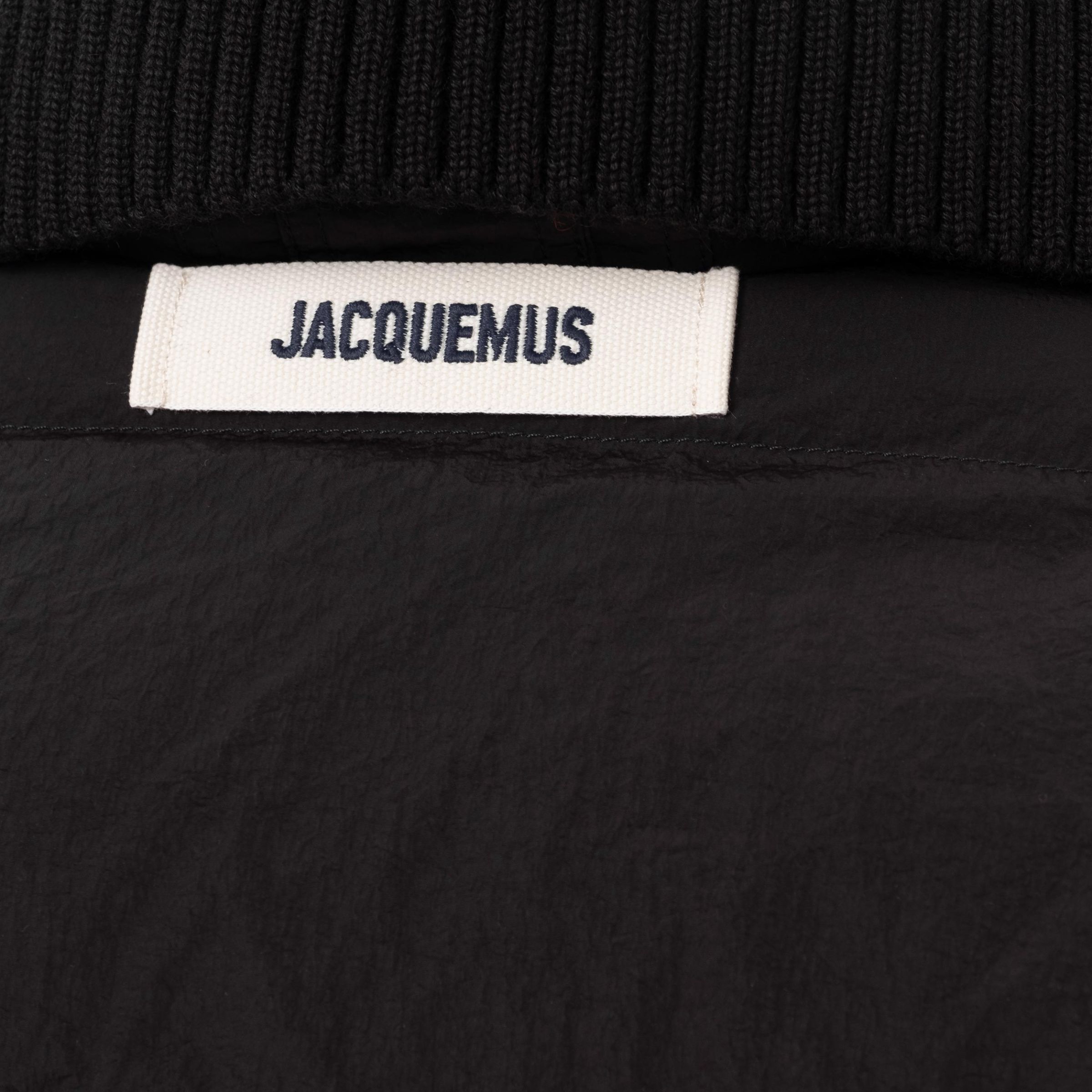 Пуховик Jacquemus чорний