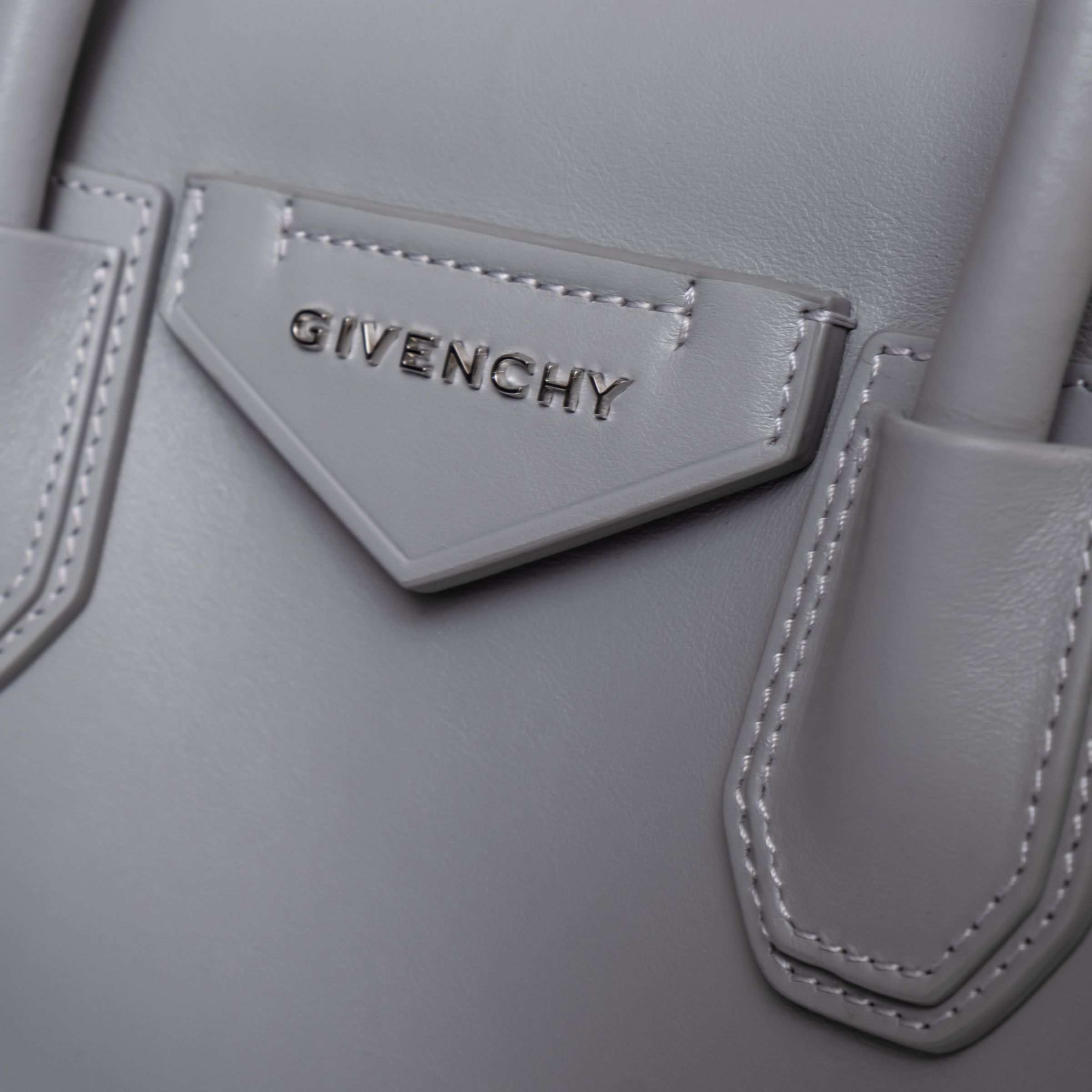 Сумка Givenchy Antigona  серая