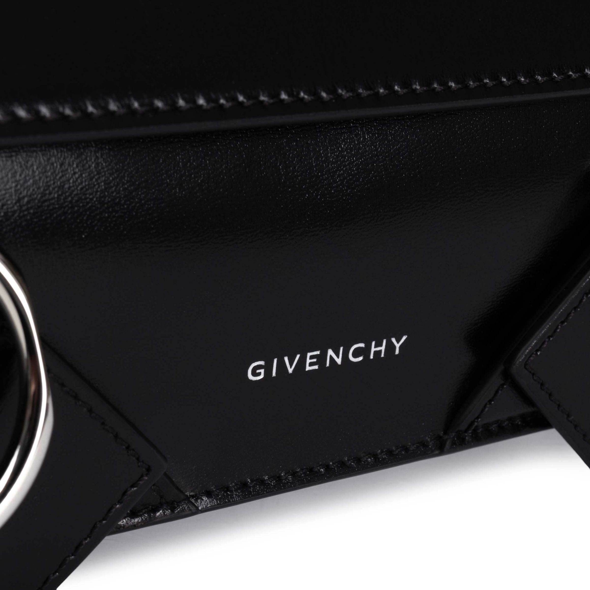 Сумка Givenchy Voyou чорна