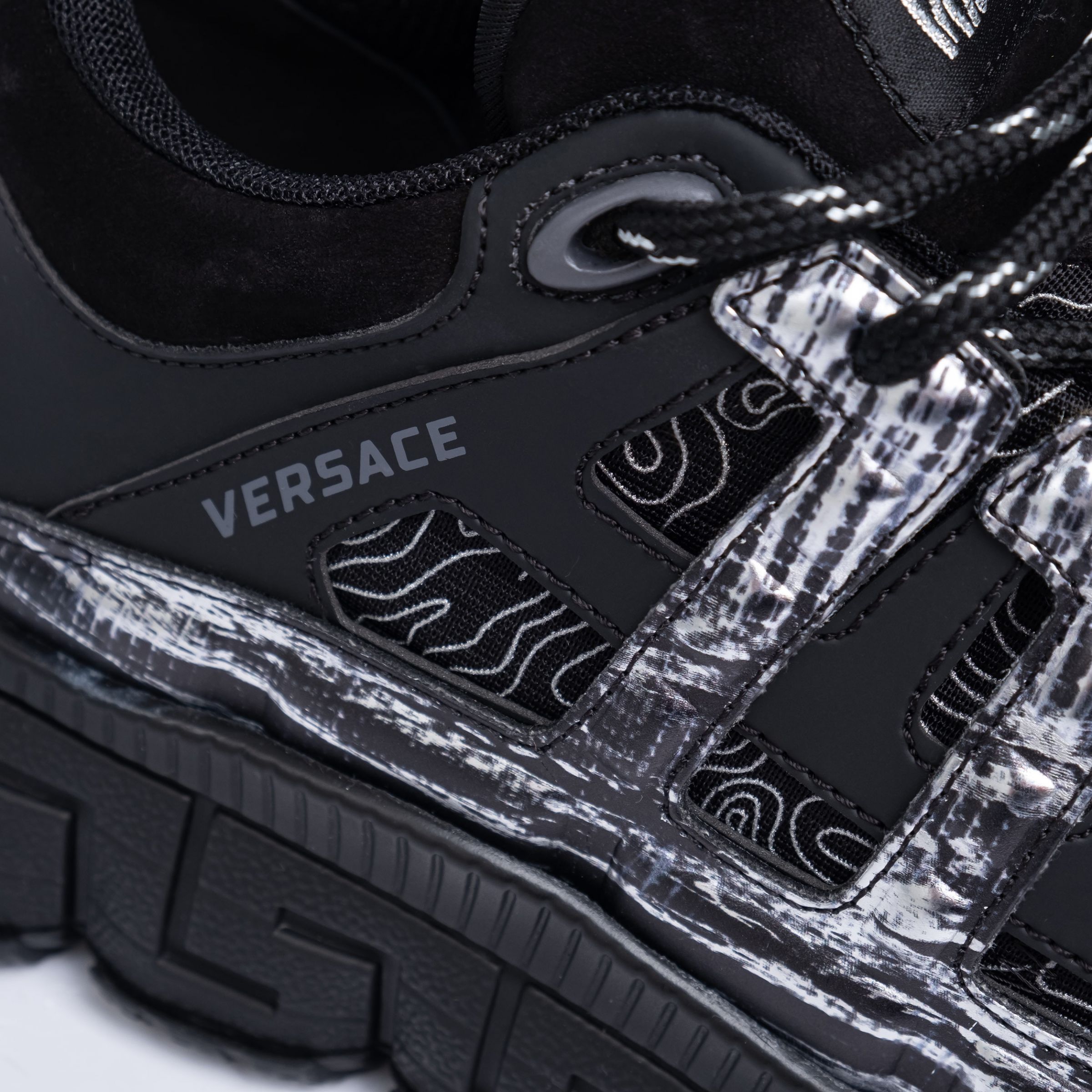 Кроссовки Versace черные