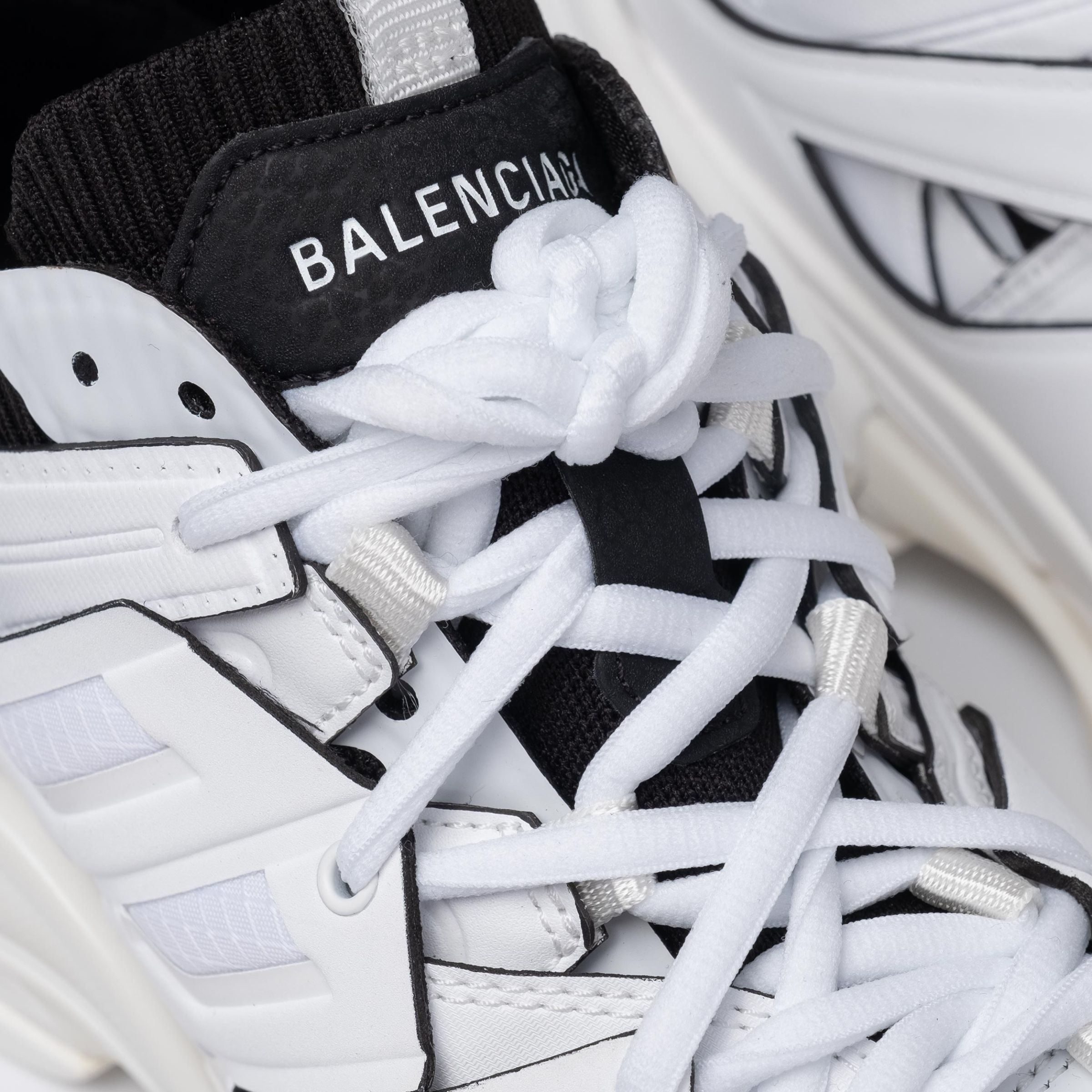 Кроссовки Balenciaga Track Sock белые