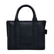 Сумка Marc Jacobs Debossed Small Tote черная