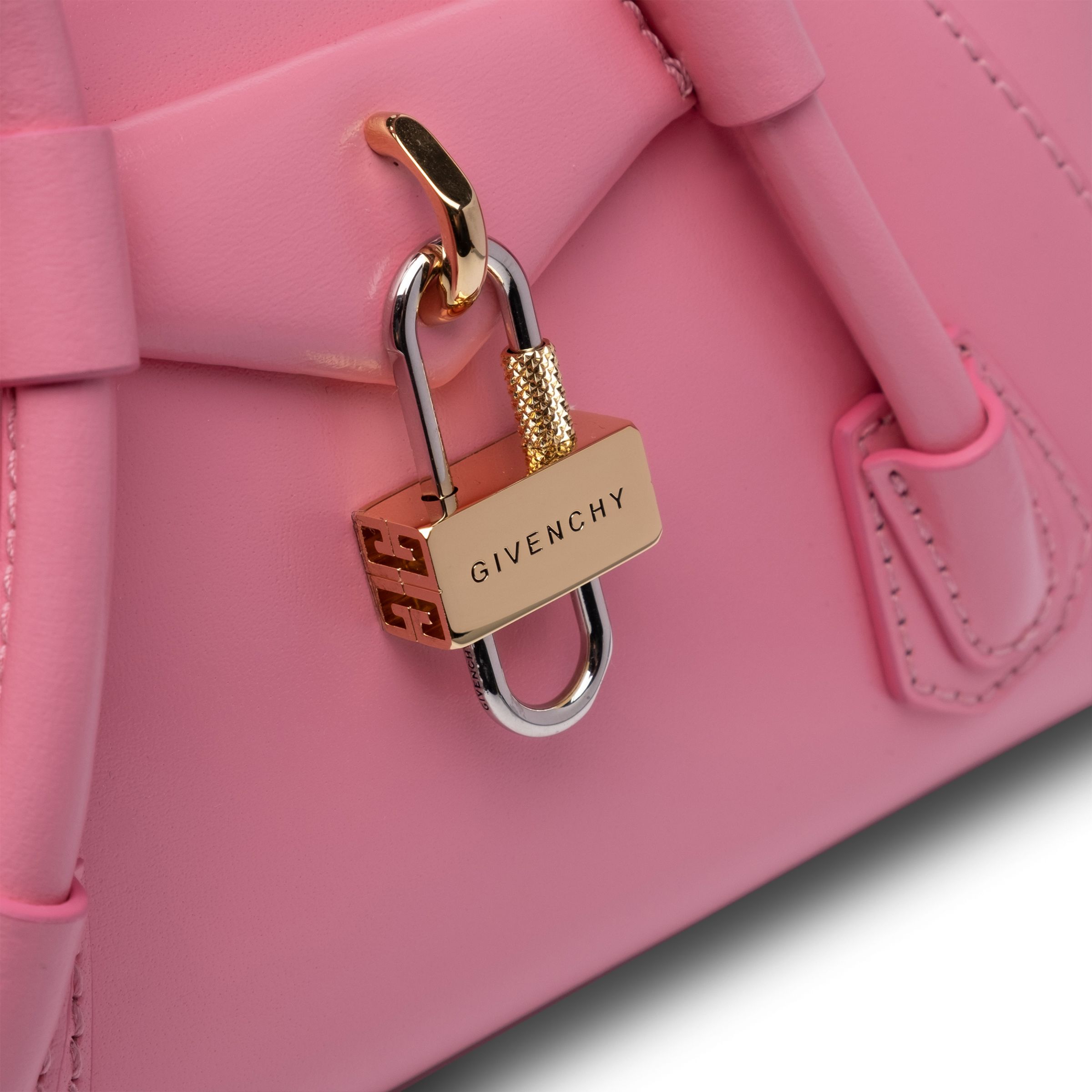Сумка Givenchy Mini Antigona Stretch рожева