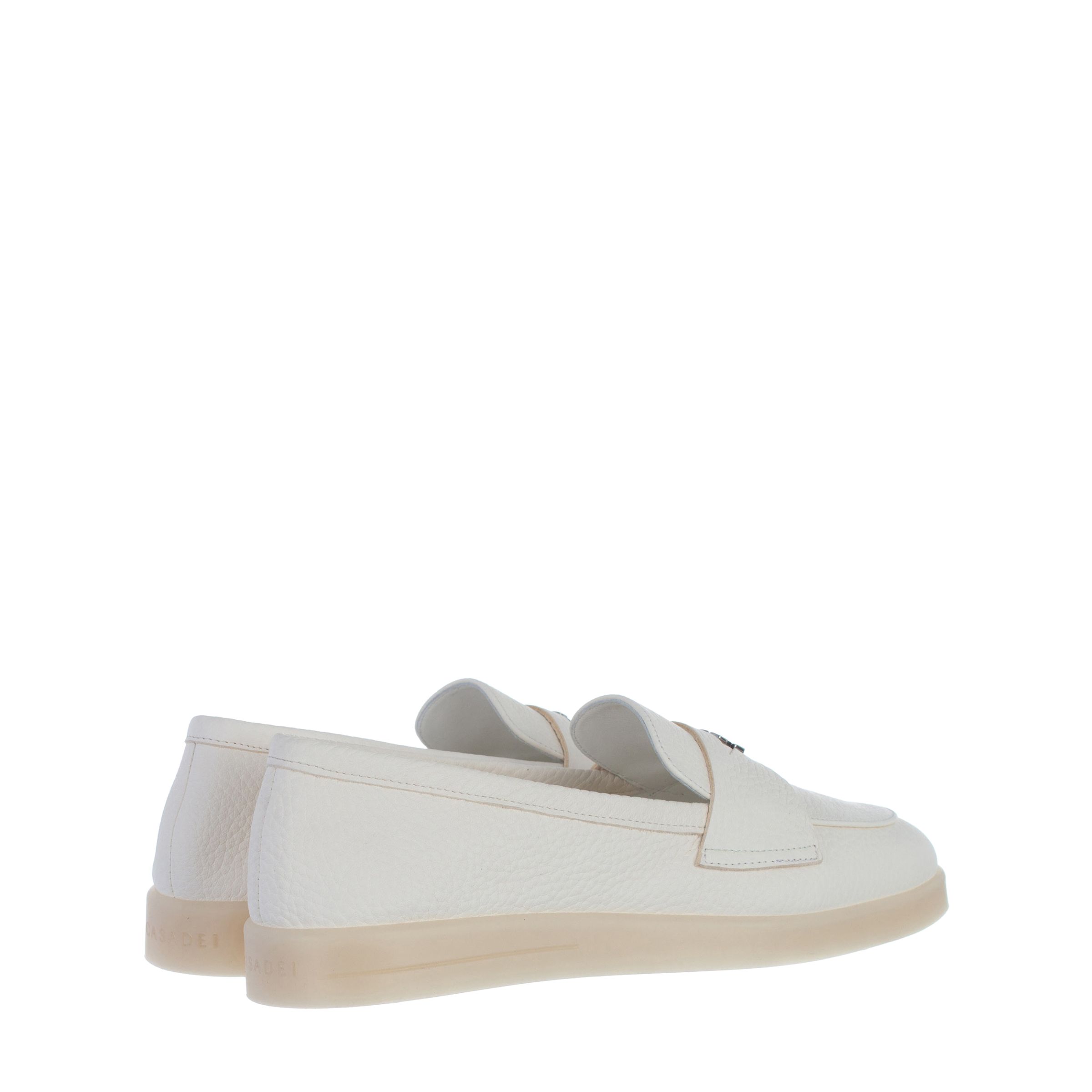 Лоферы женские