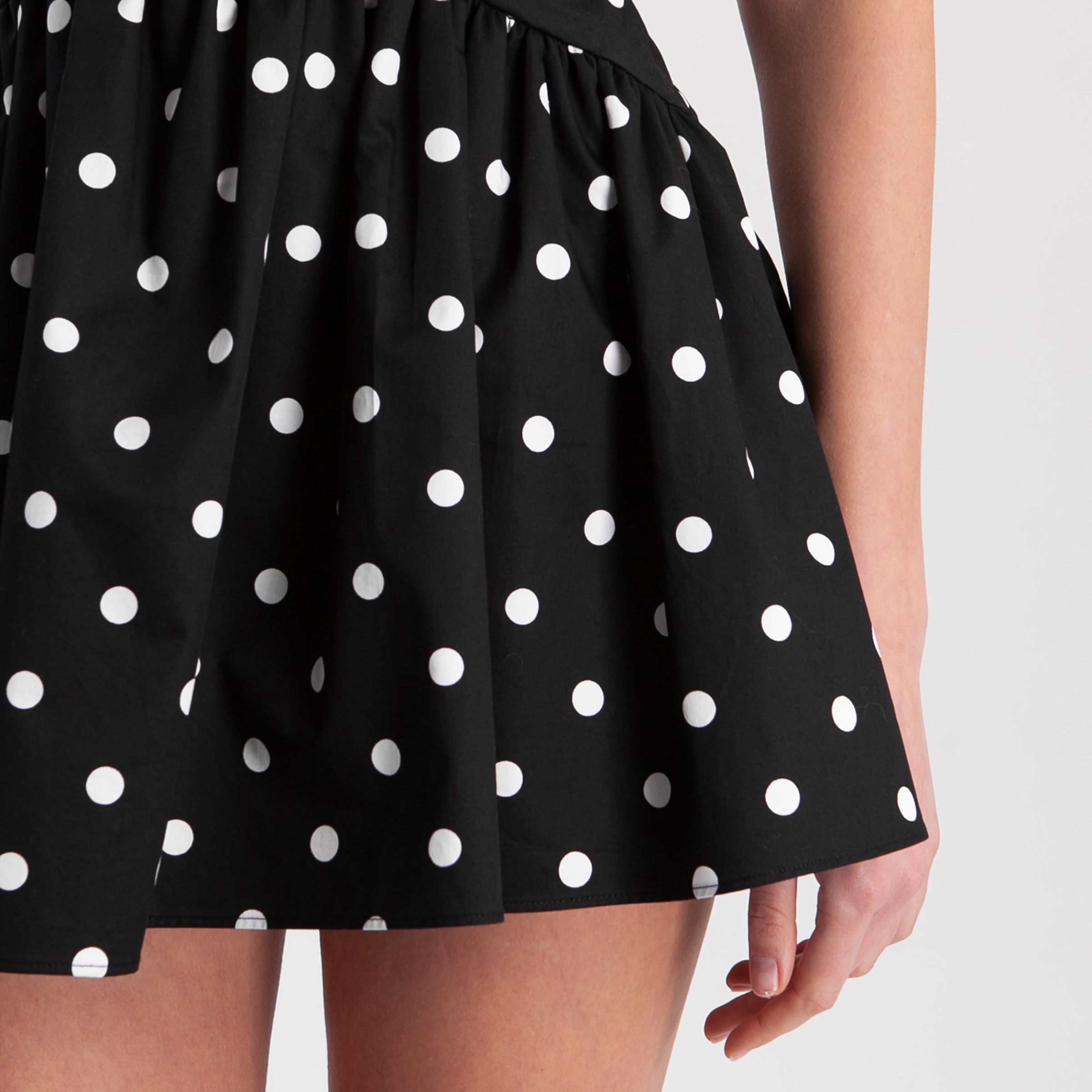 Сукня жіноча 