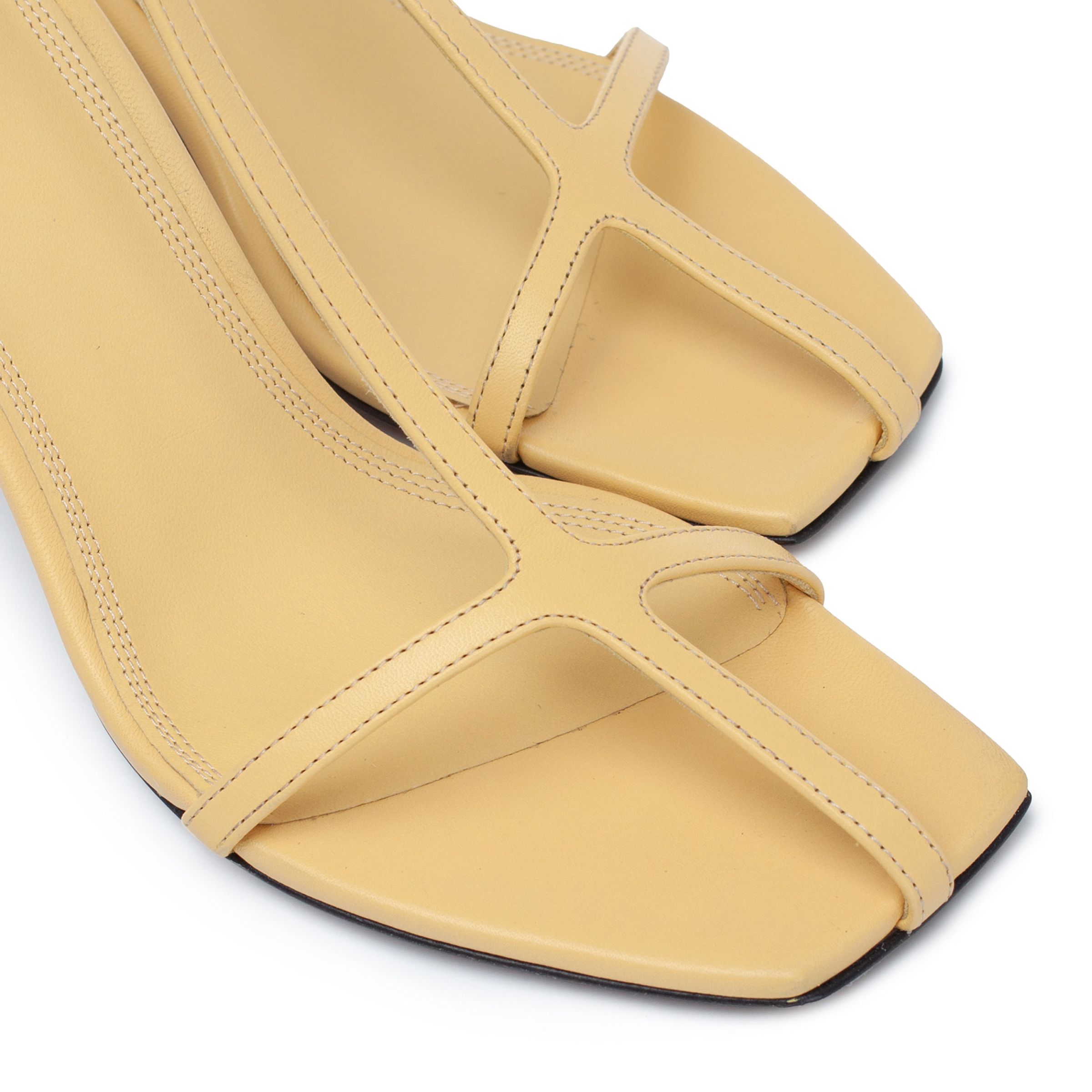 Босоніжки жіночі JUMEL