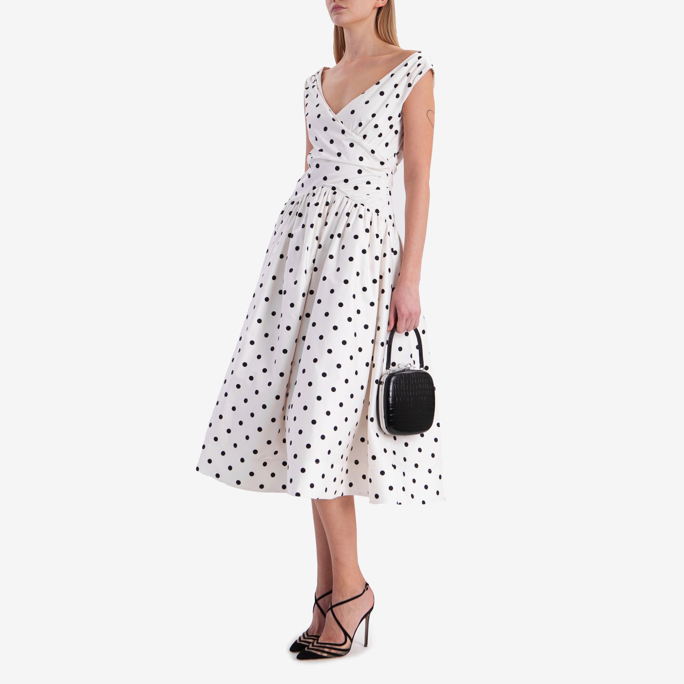 Сукня жіноча 