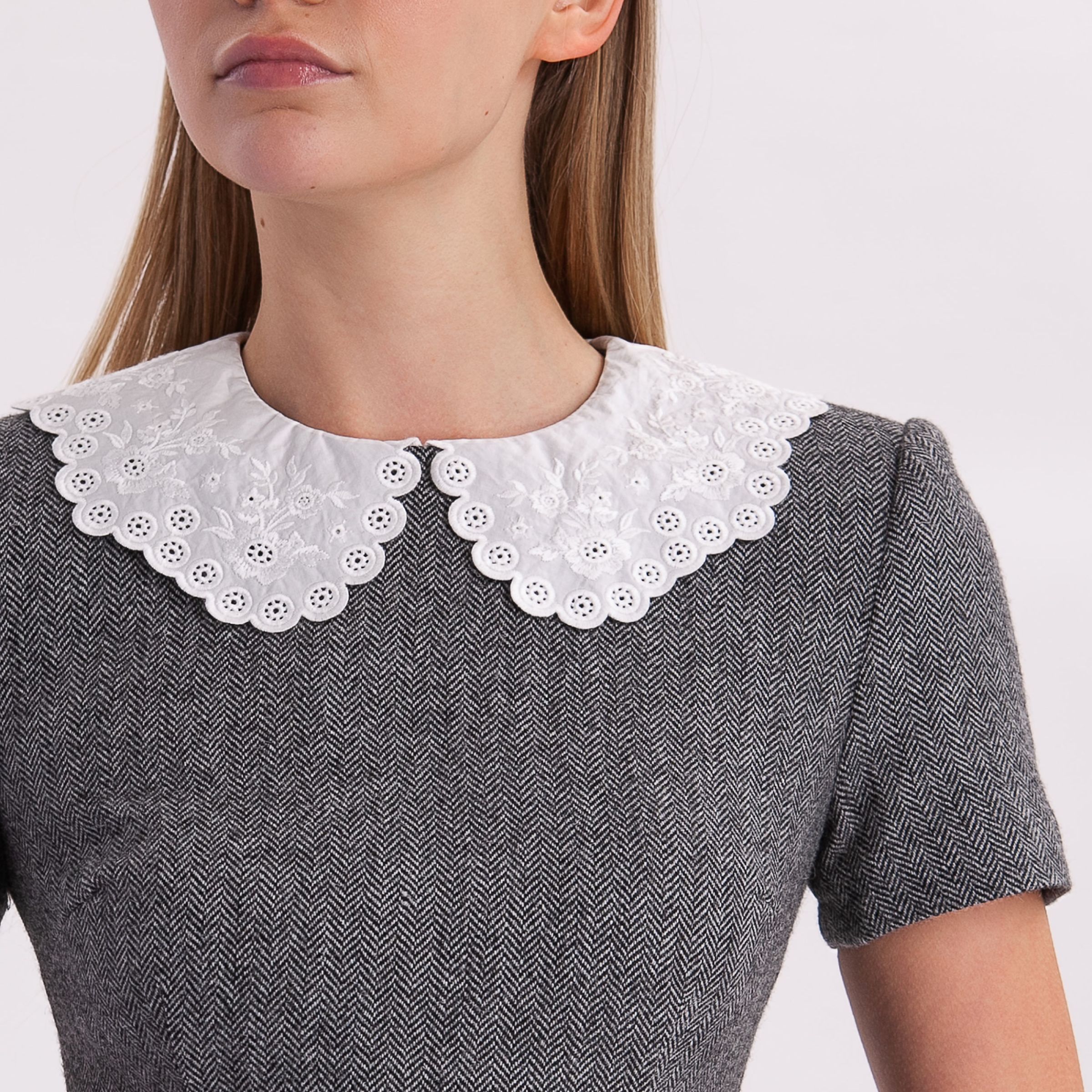 Сукня жіноча 