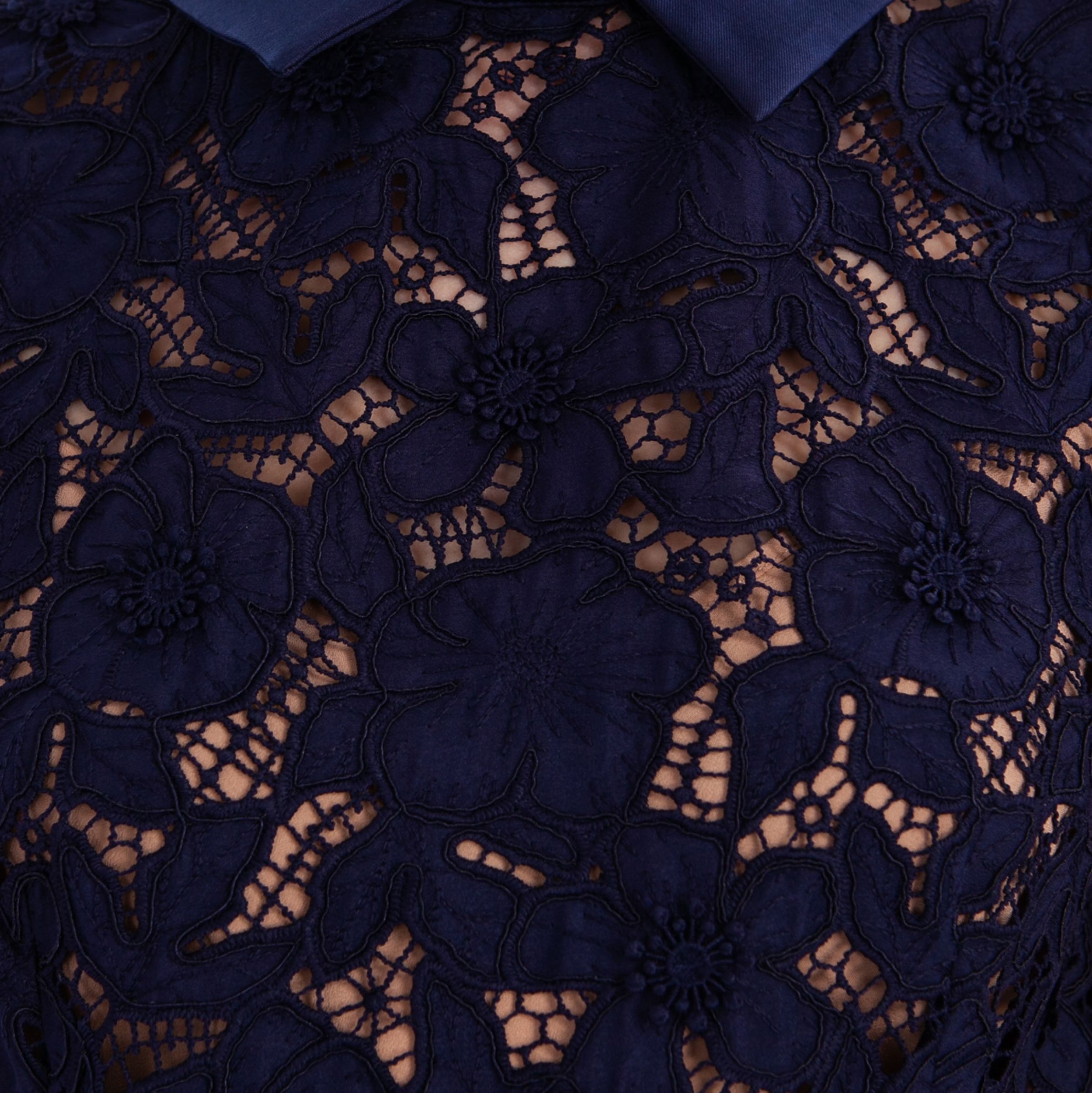 Сукня жіноча 