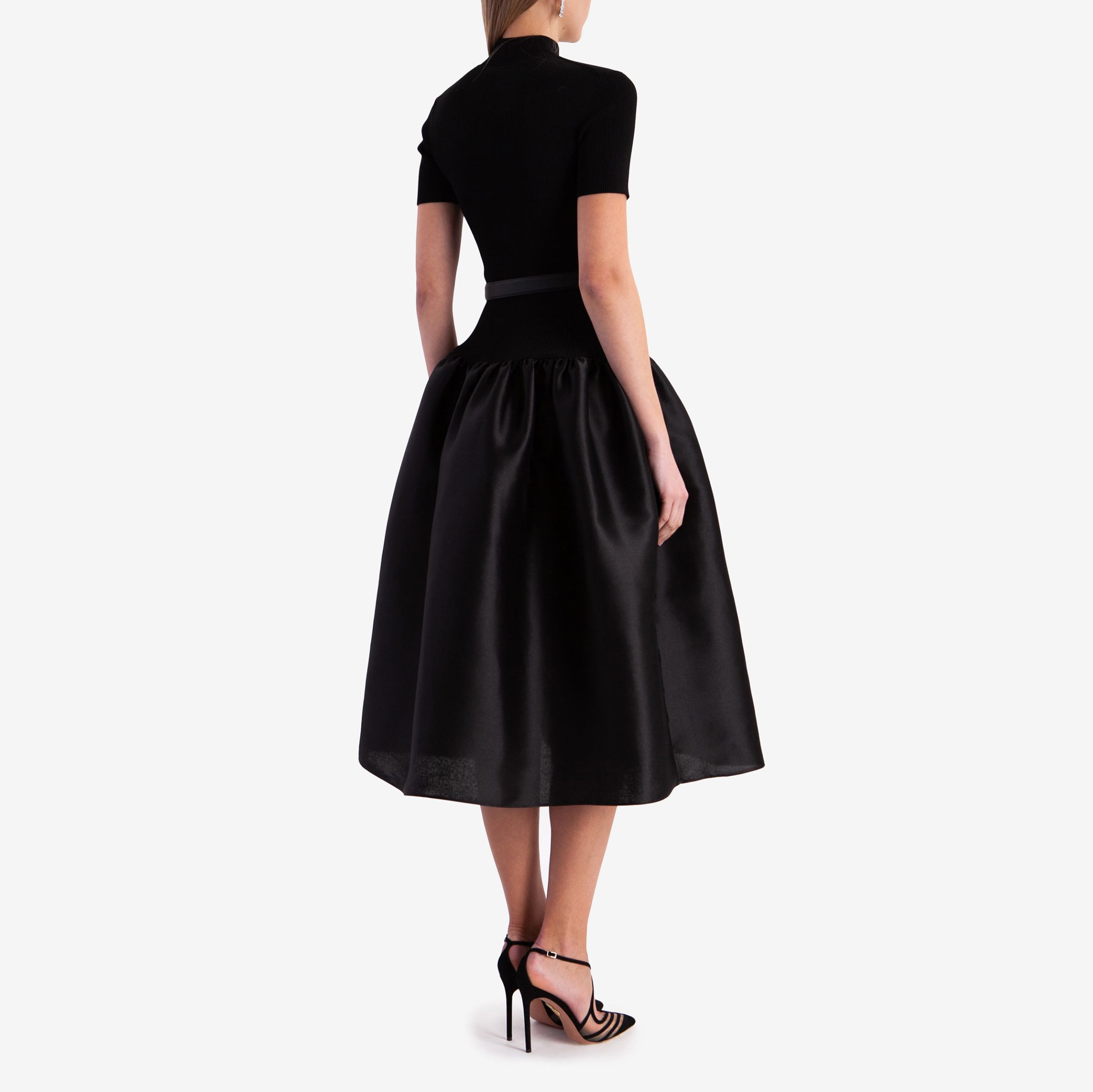 Сукня жіноча 