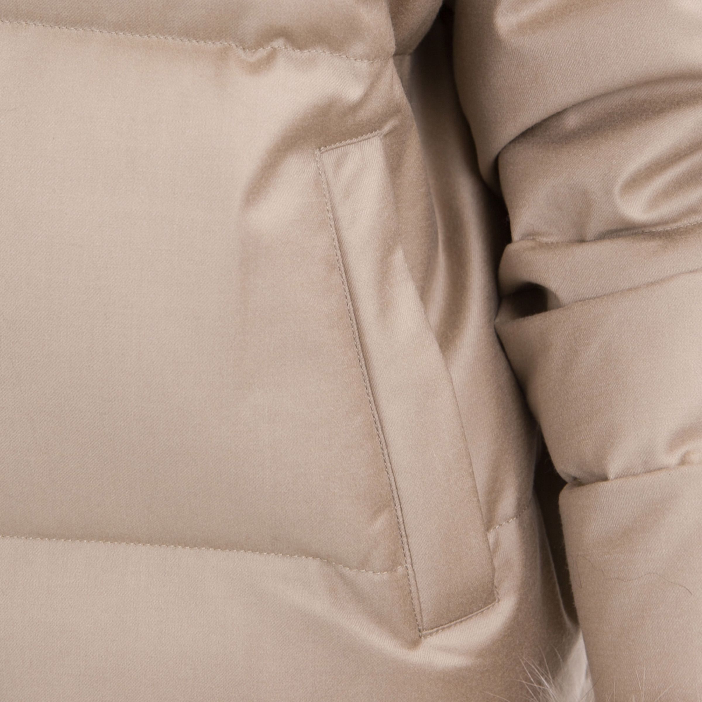 Пуховик женский