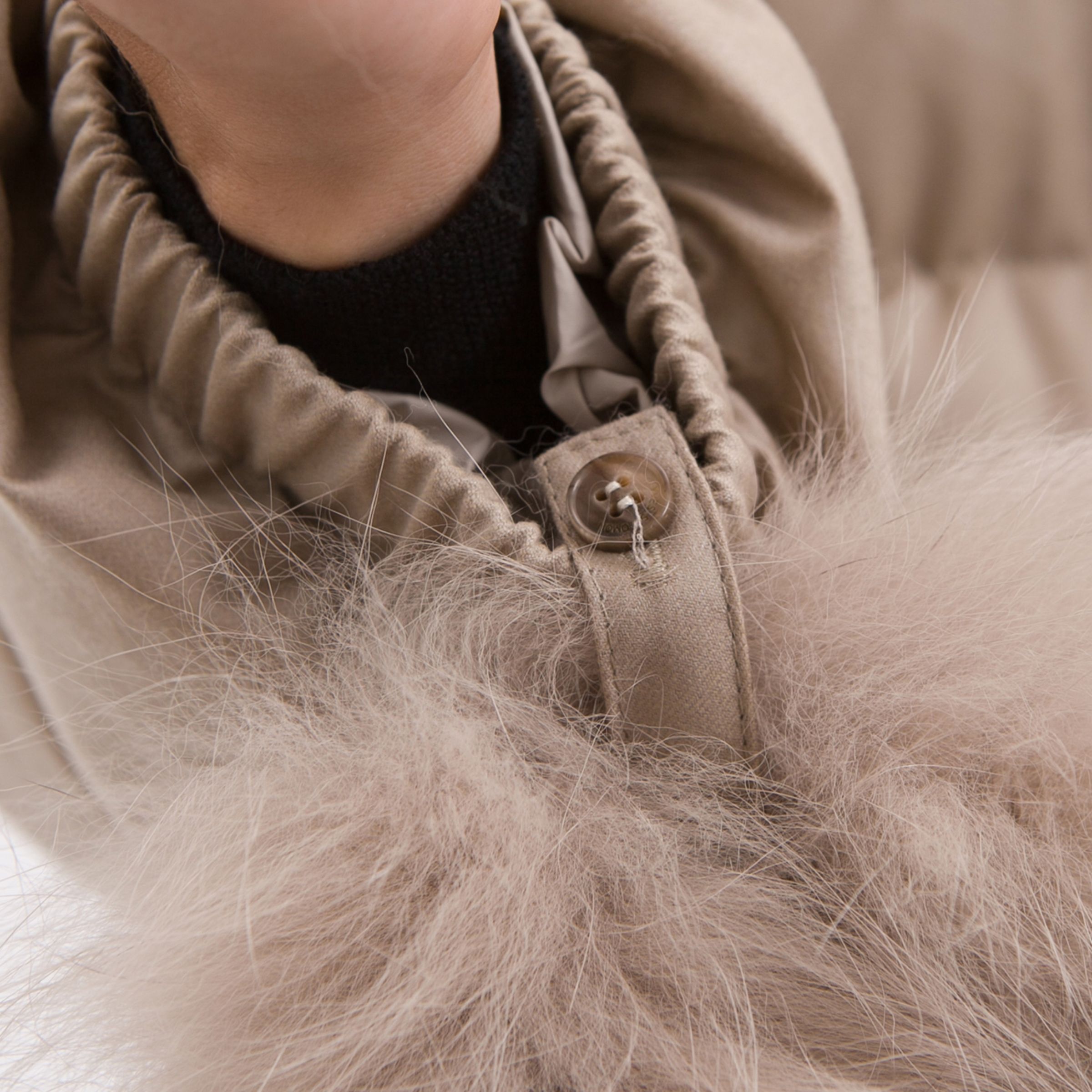 Пуховик женский