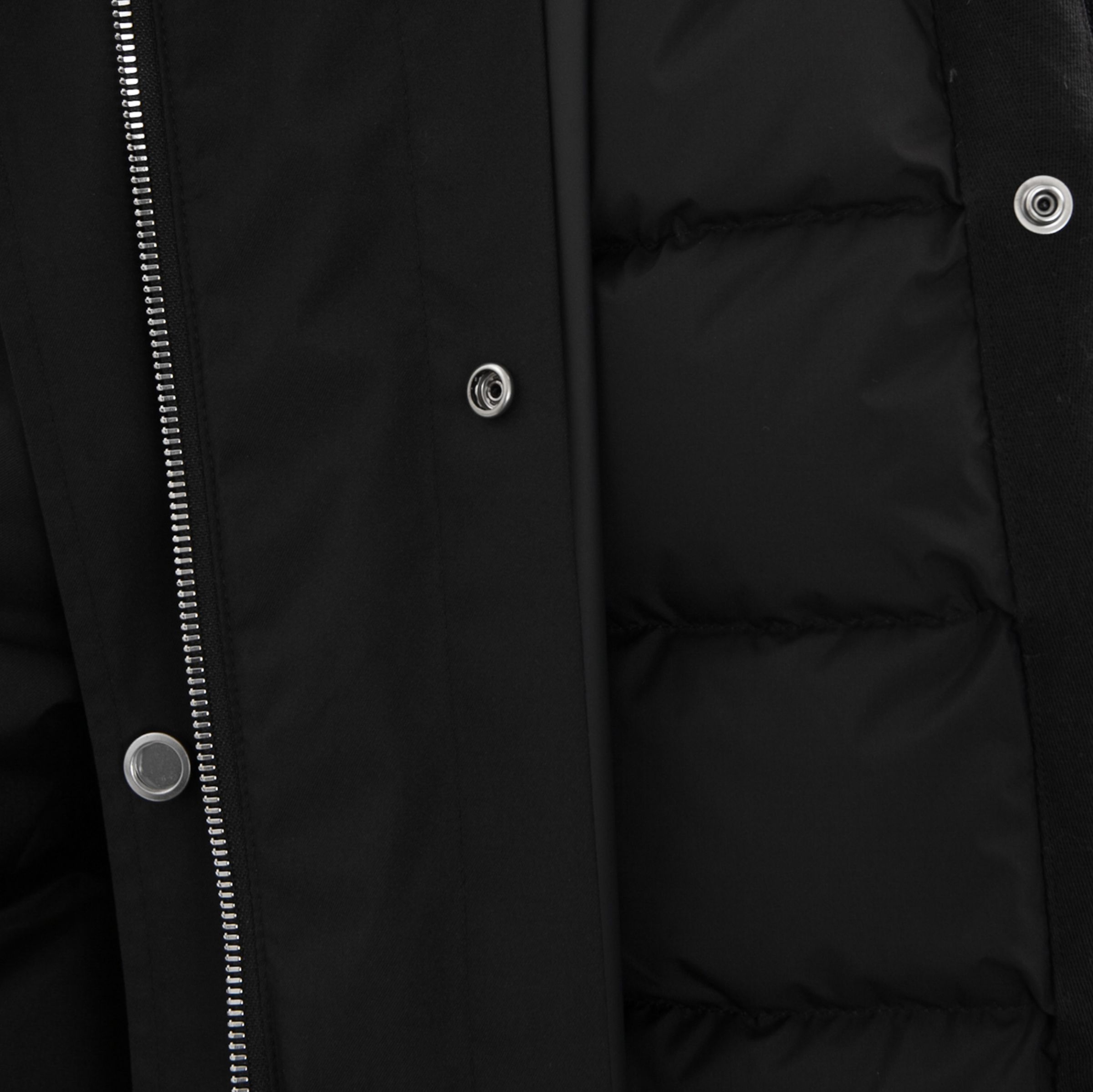 Парка жіноча 