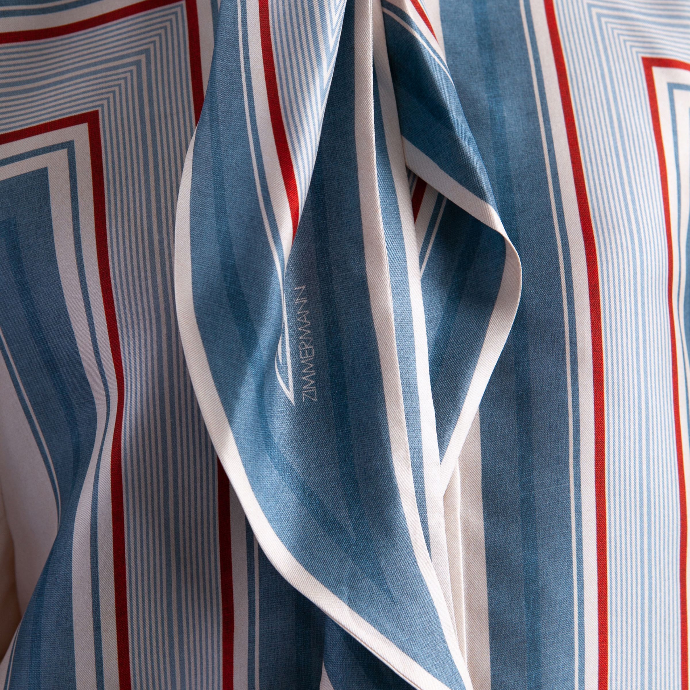 Рубашка женская