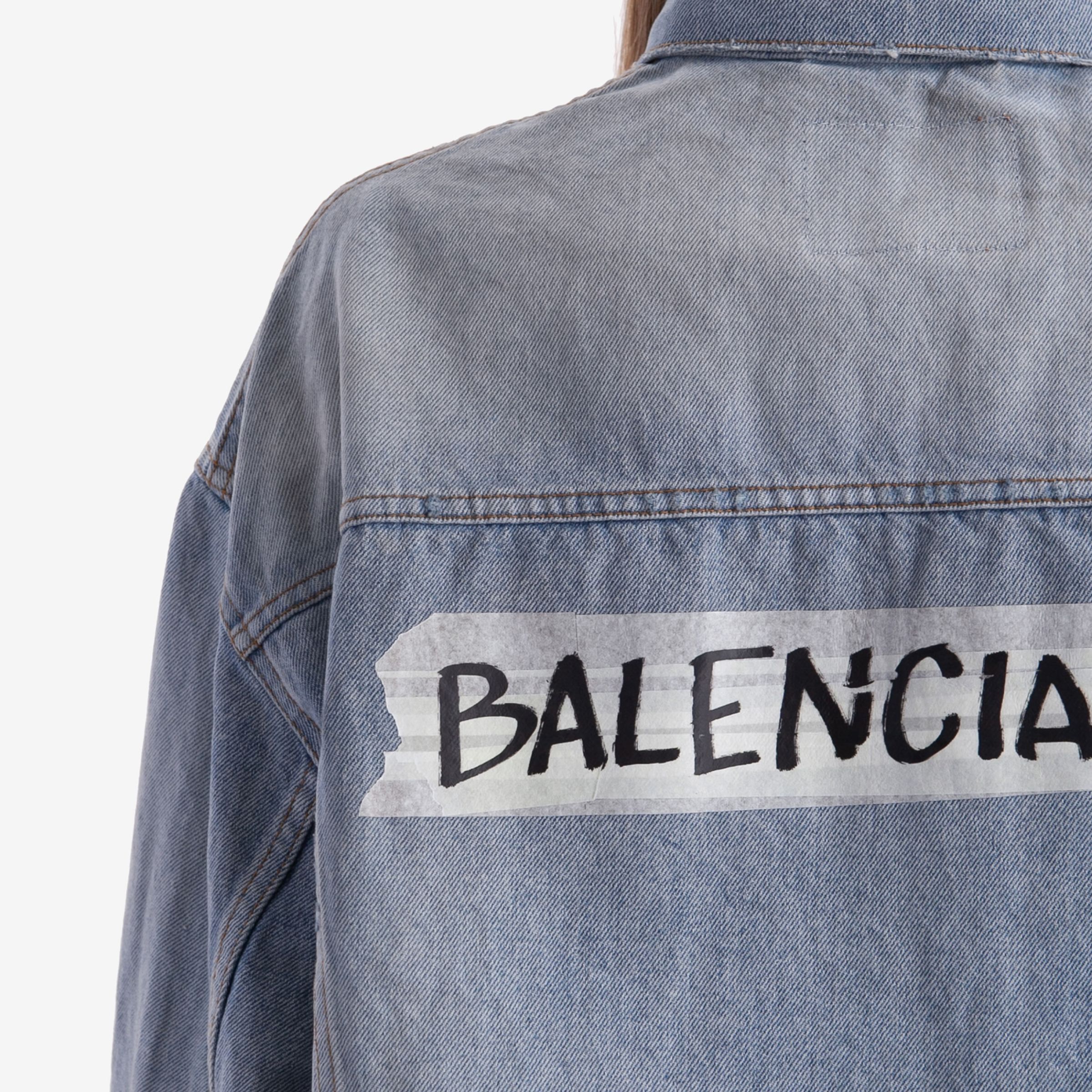 Куртка джинсовая женская