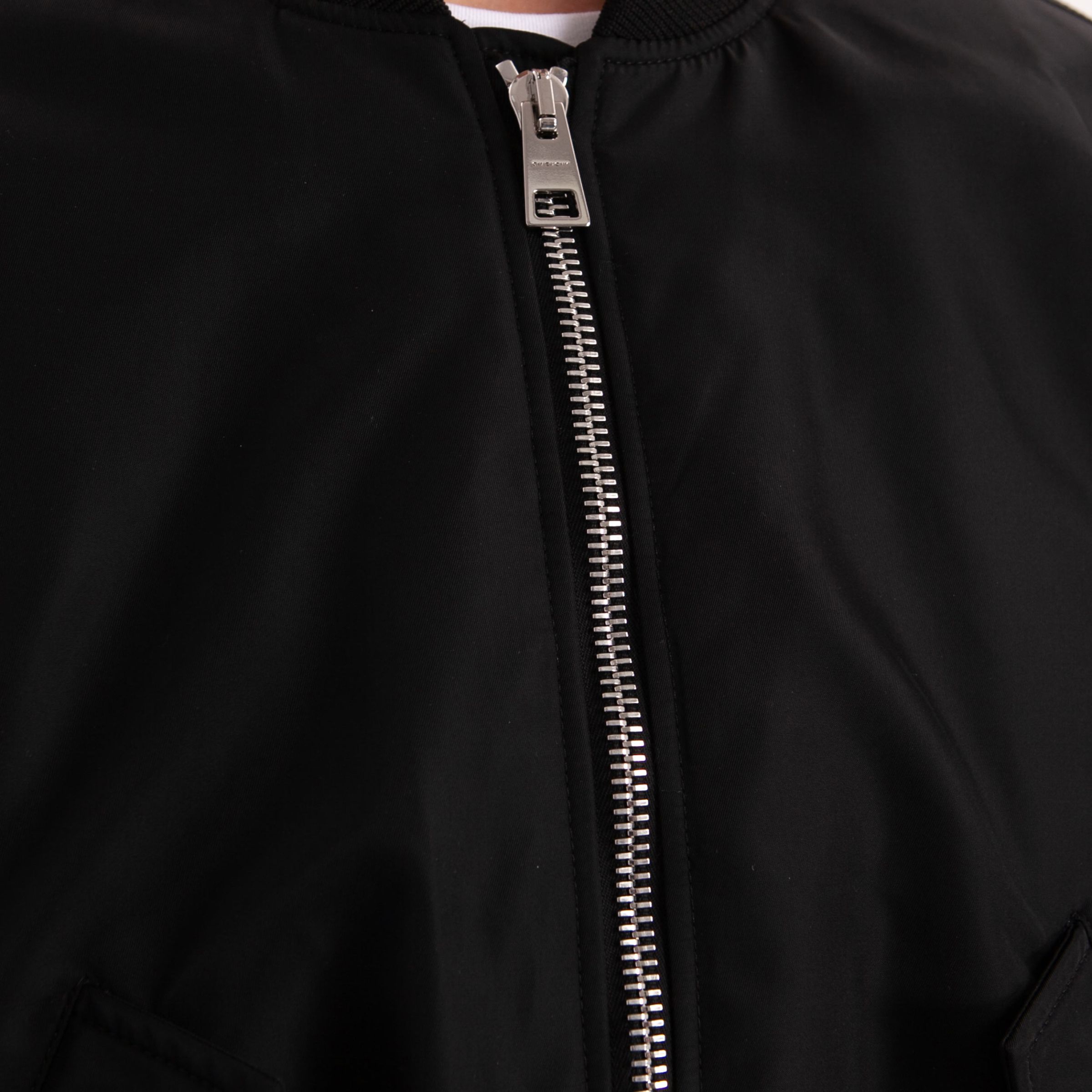 Куртка-бомбер женская