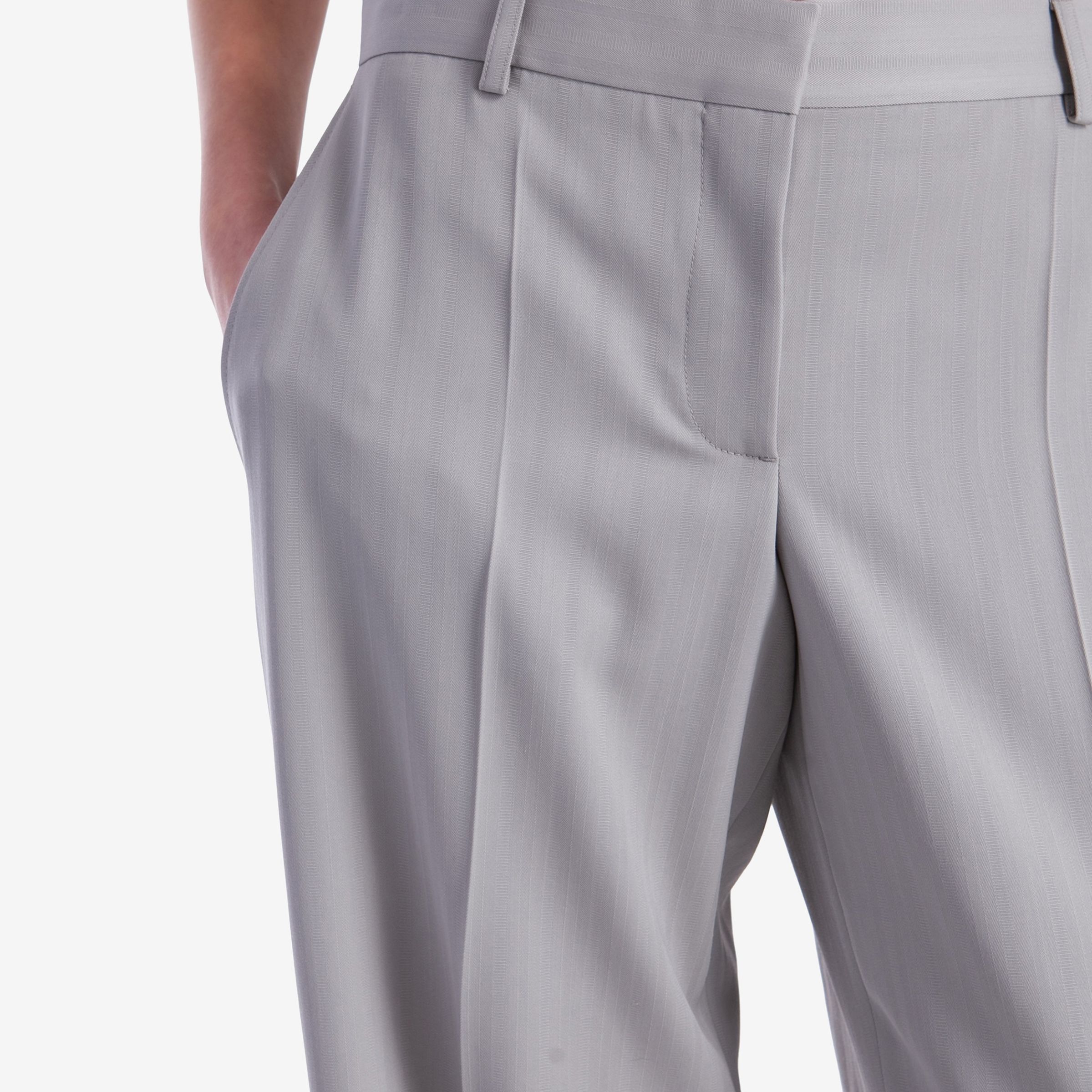 Брюки женские