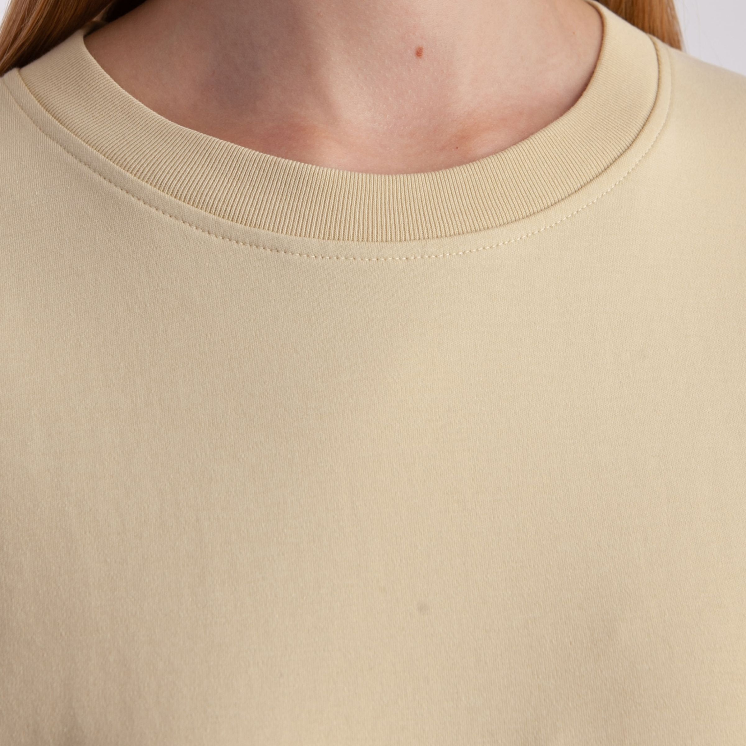 Футболка жіноча