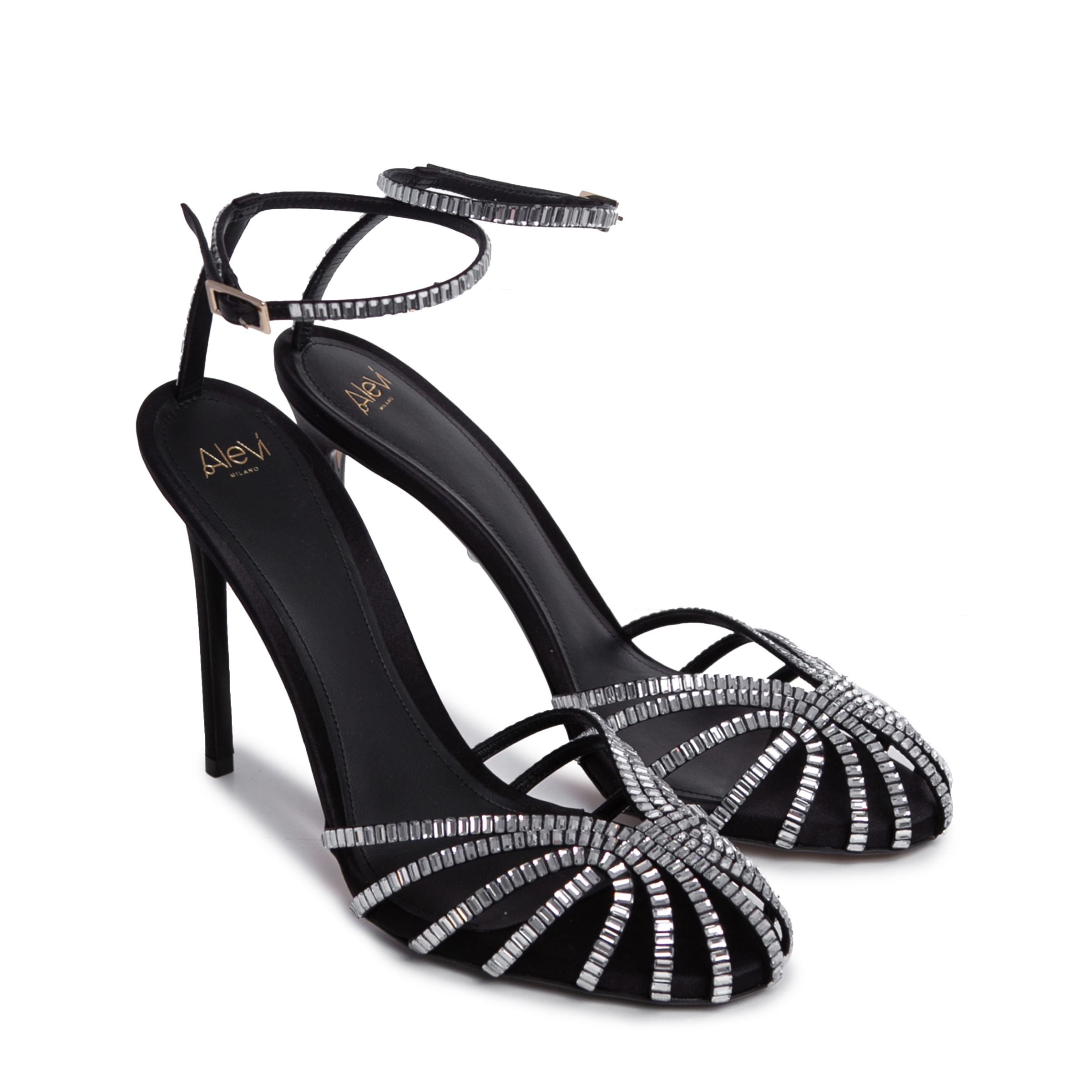 Босоножки женские