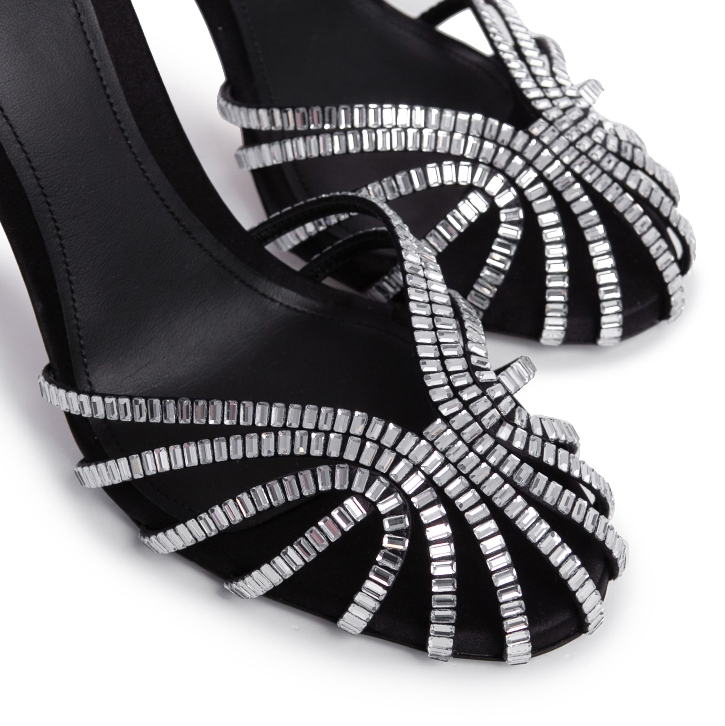 Босоножки женские