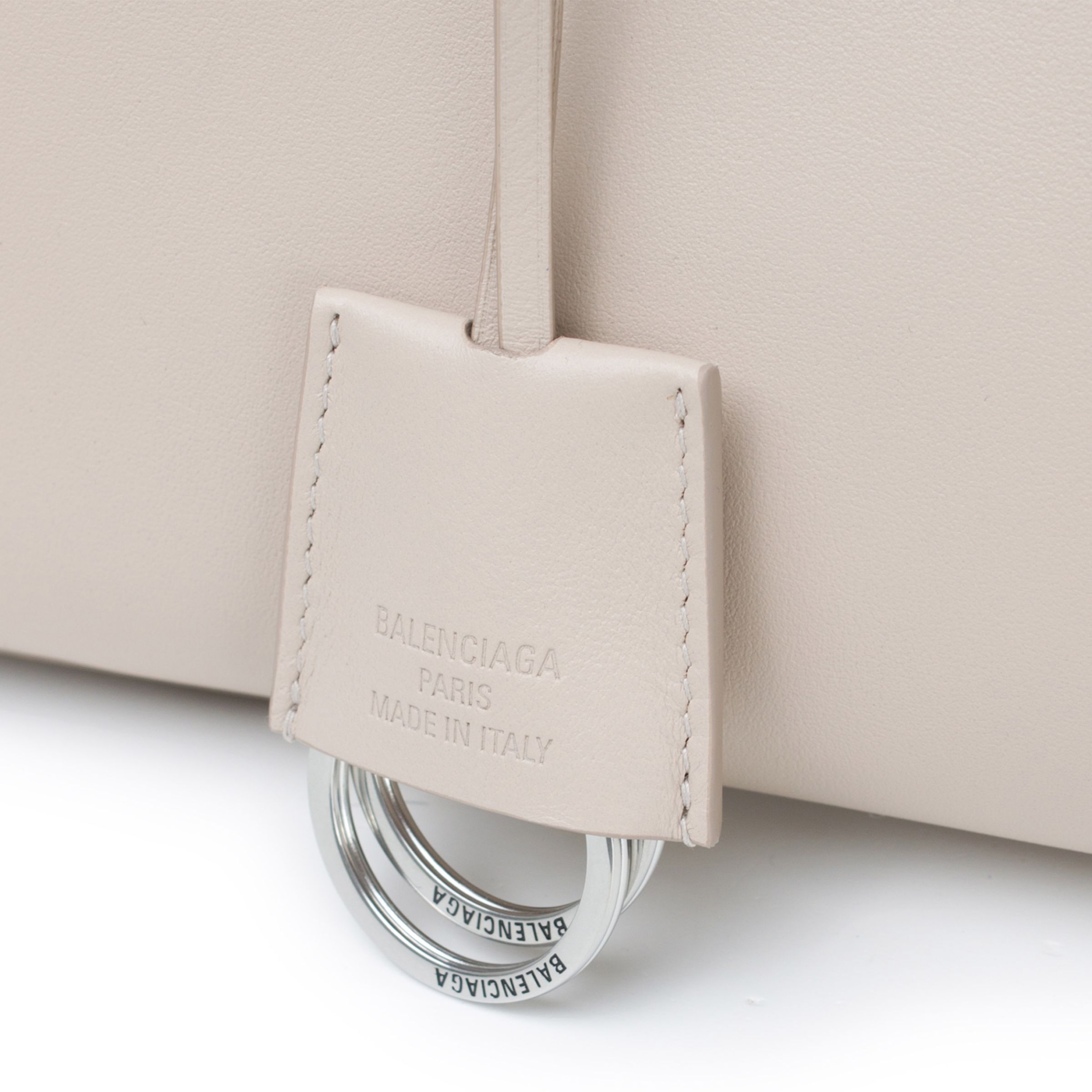 Сумка Balenciaga Hampton Carry All Bag бежевая