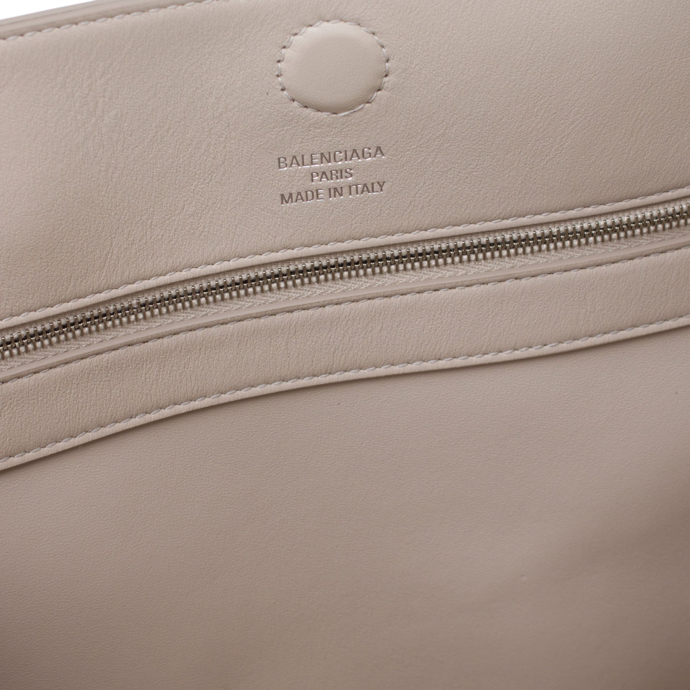 Сумка Balenciaga Hampton Carry All Bag бежевая