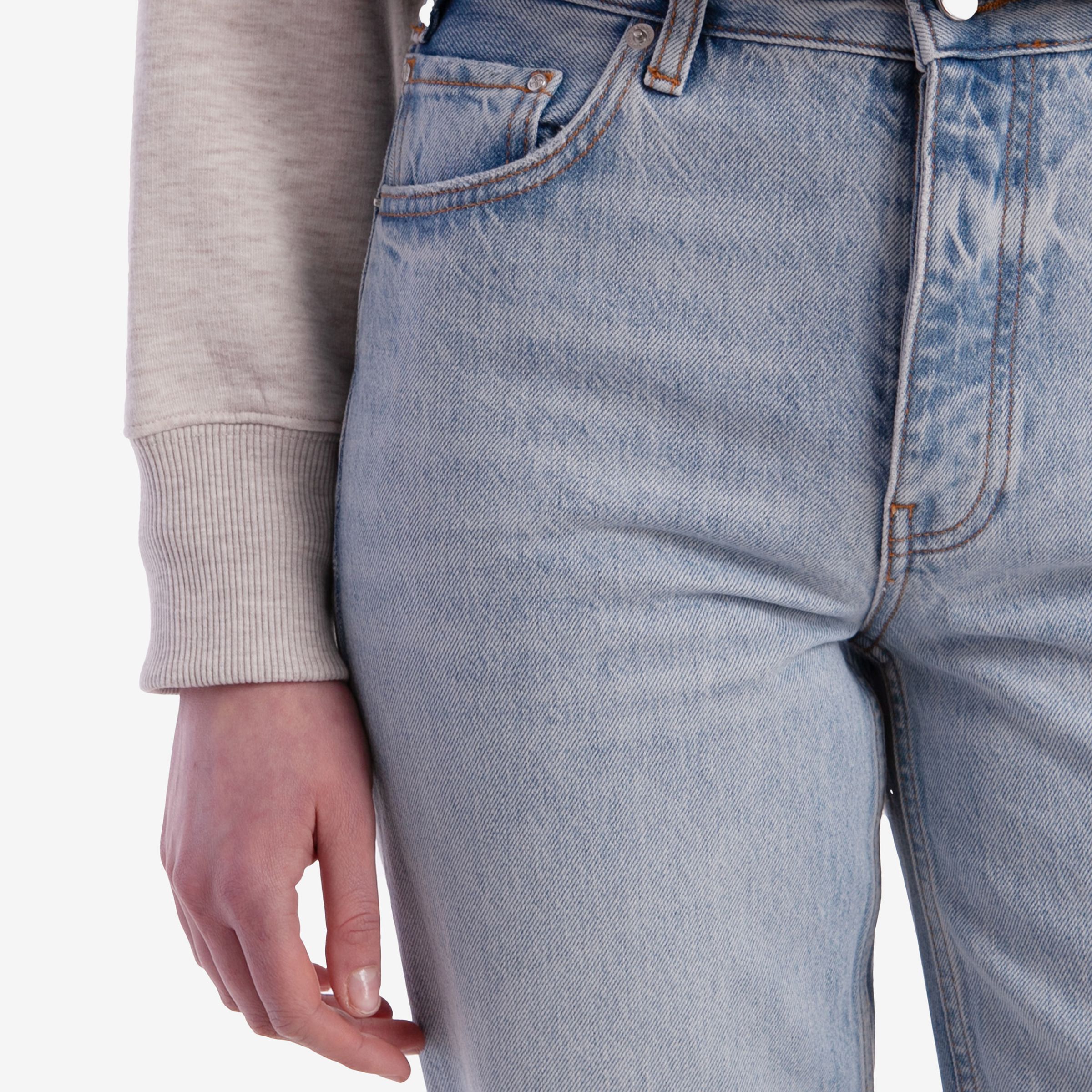 Джинси жіночі 