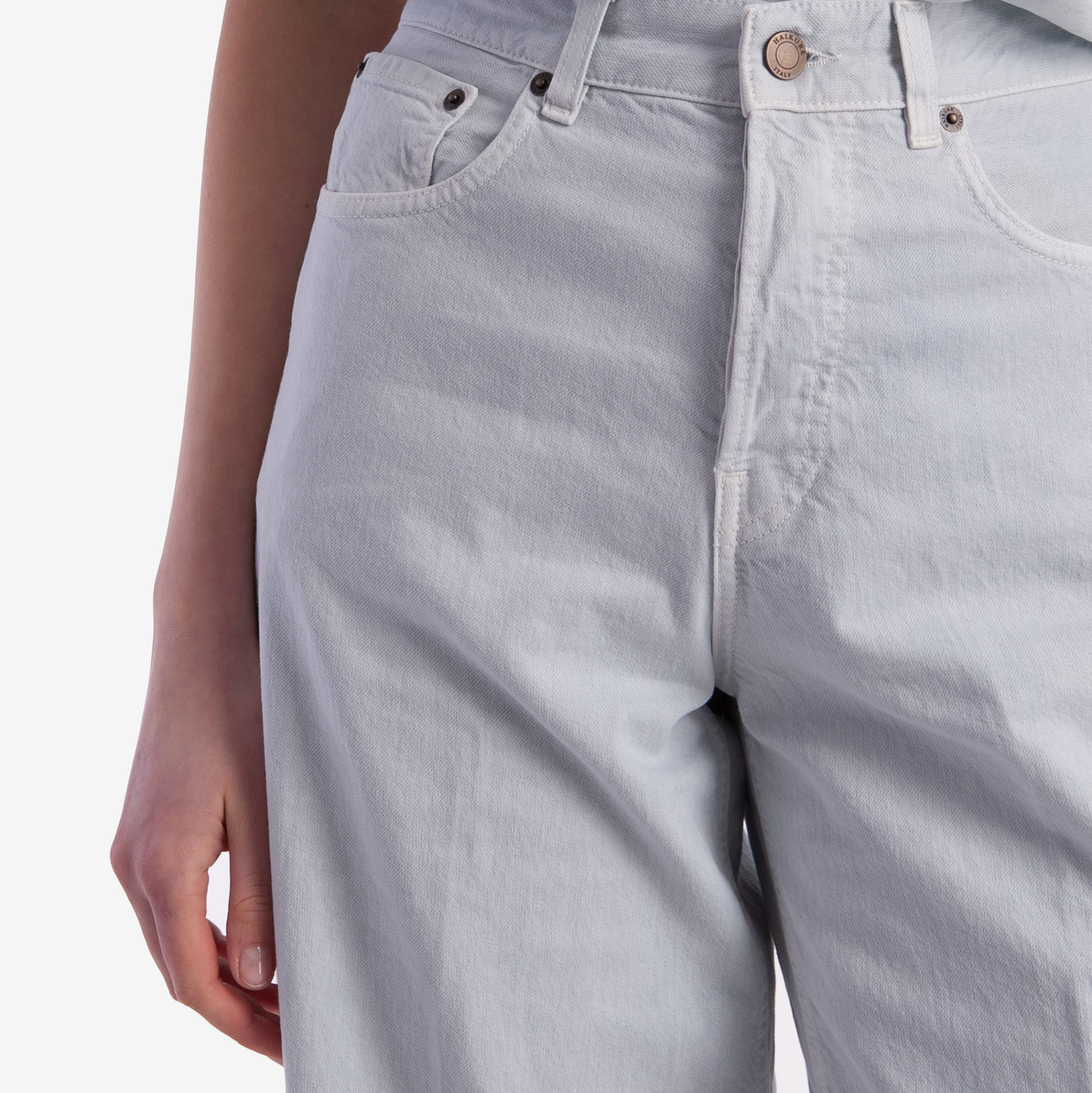 Джинсы женские 