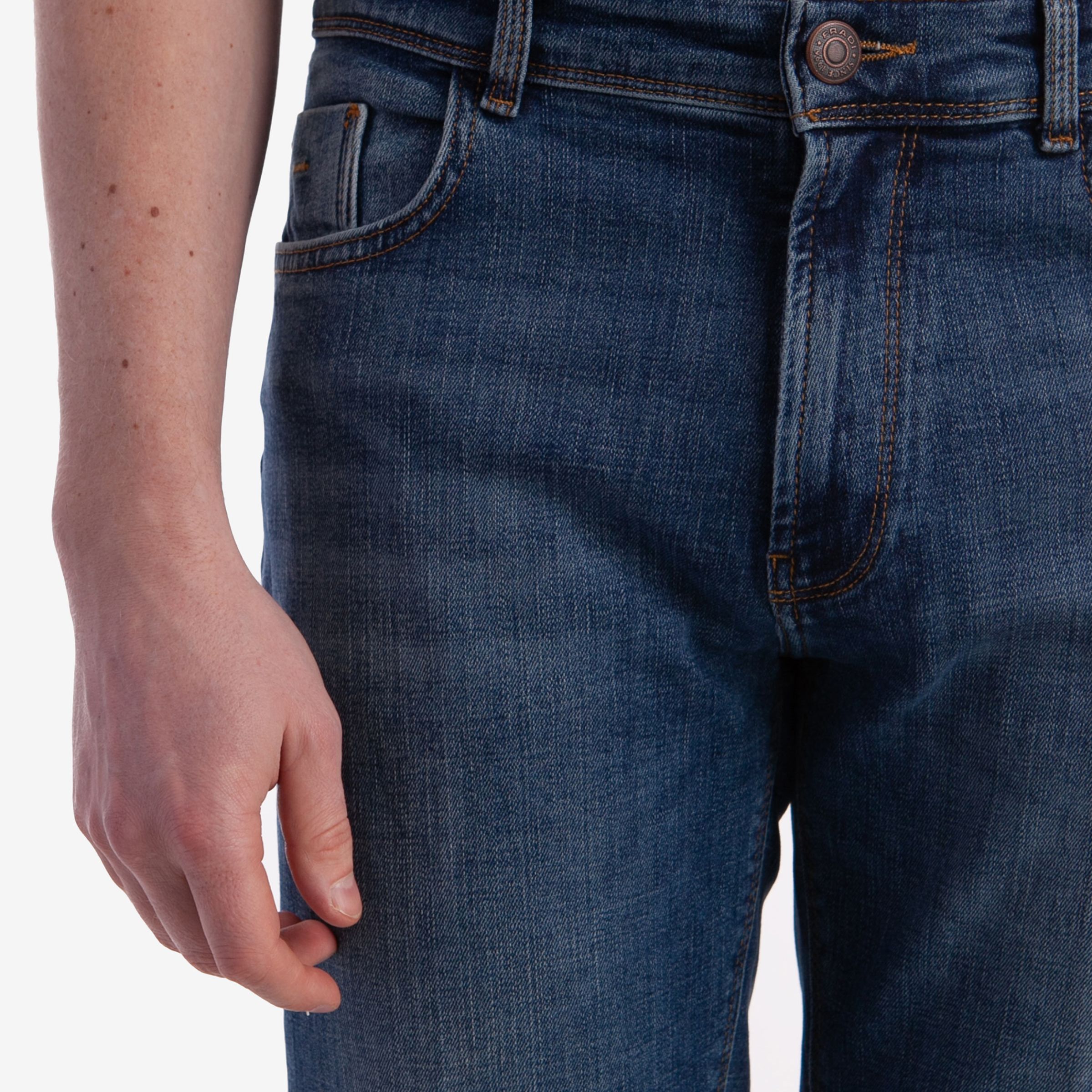 Джинсы мужские