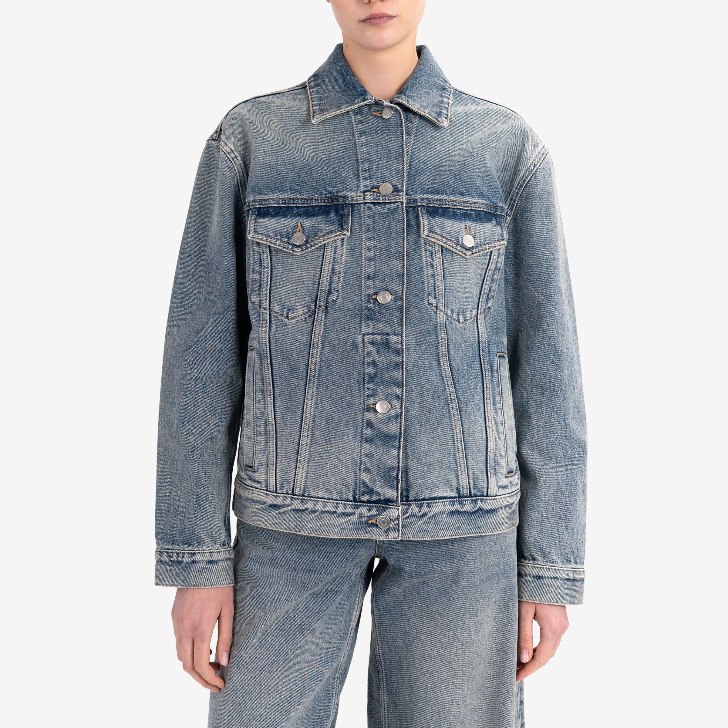 Куртка джинсовая женская