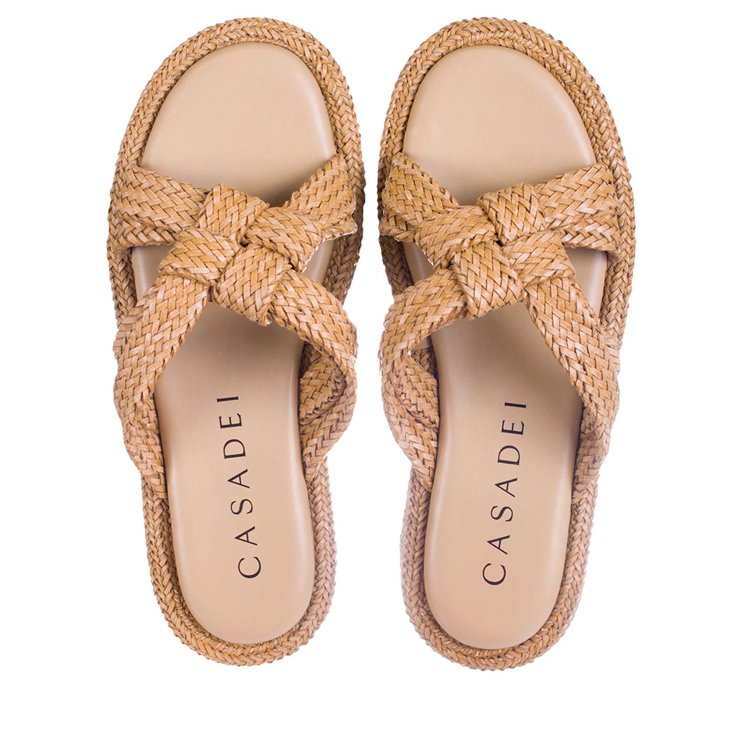 Шлёпанцы Casadei бежевые