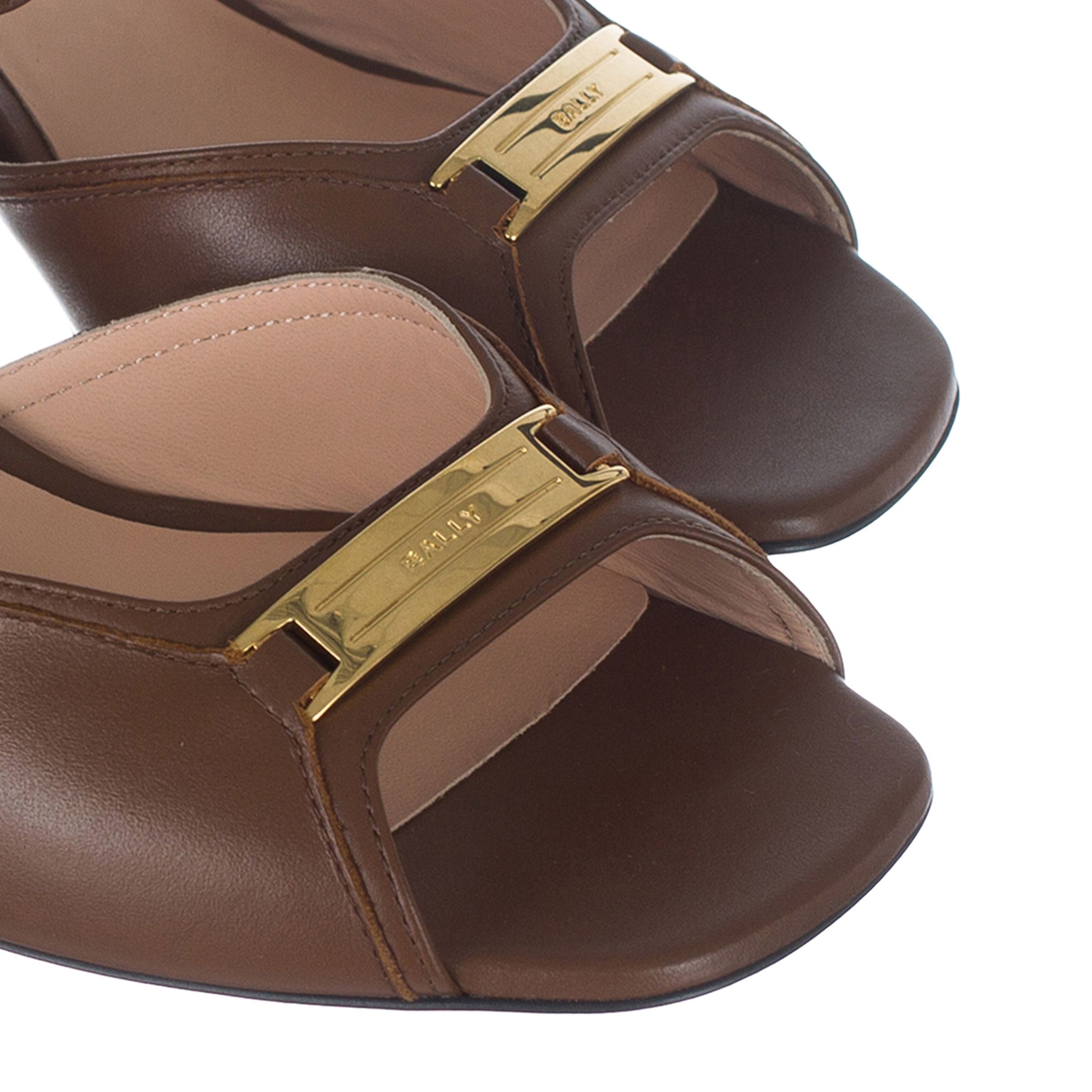 Босоножки женские